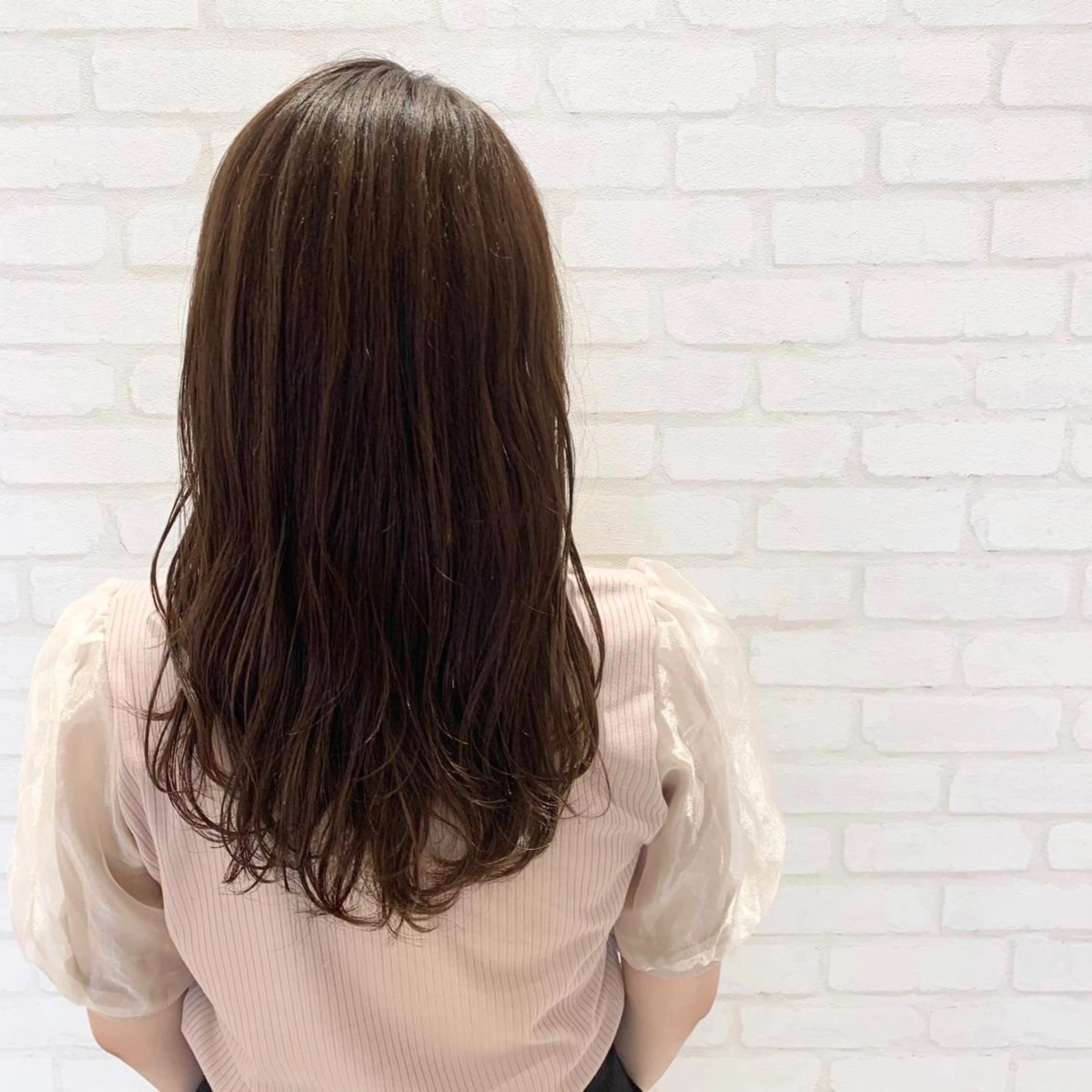 ミディアム ネイル アッシュ アッシュグレー アッシュグレージュ Gain Nanamiのエステ・リラクイメージ