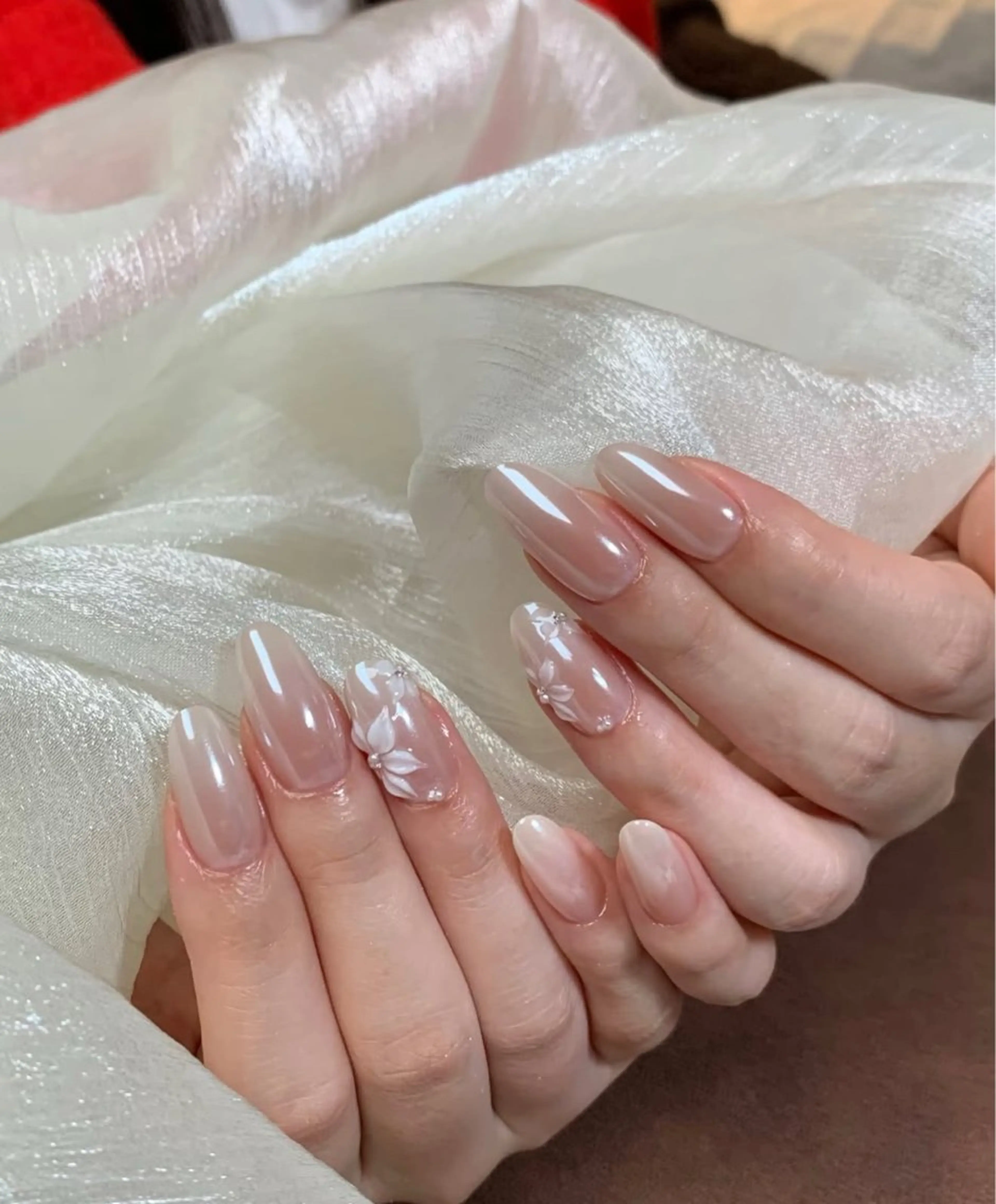 ネイル キラキラネイル マグネットネイル ミラーネイル ニュアンスネイル 春ネイル ハンドネイル Lyna 池袋のネイルデザイン