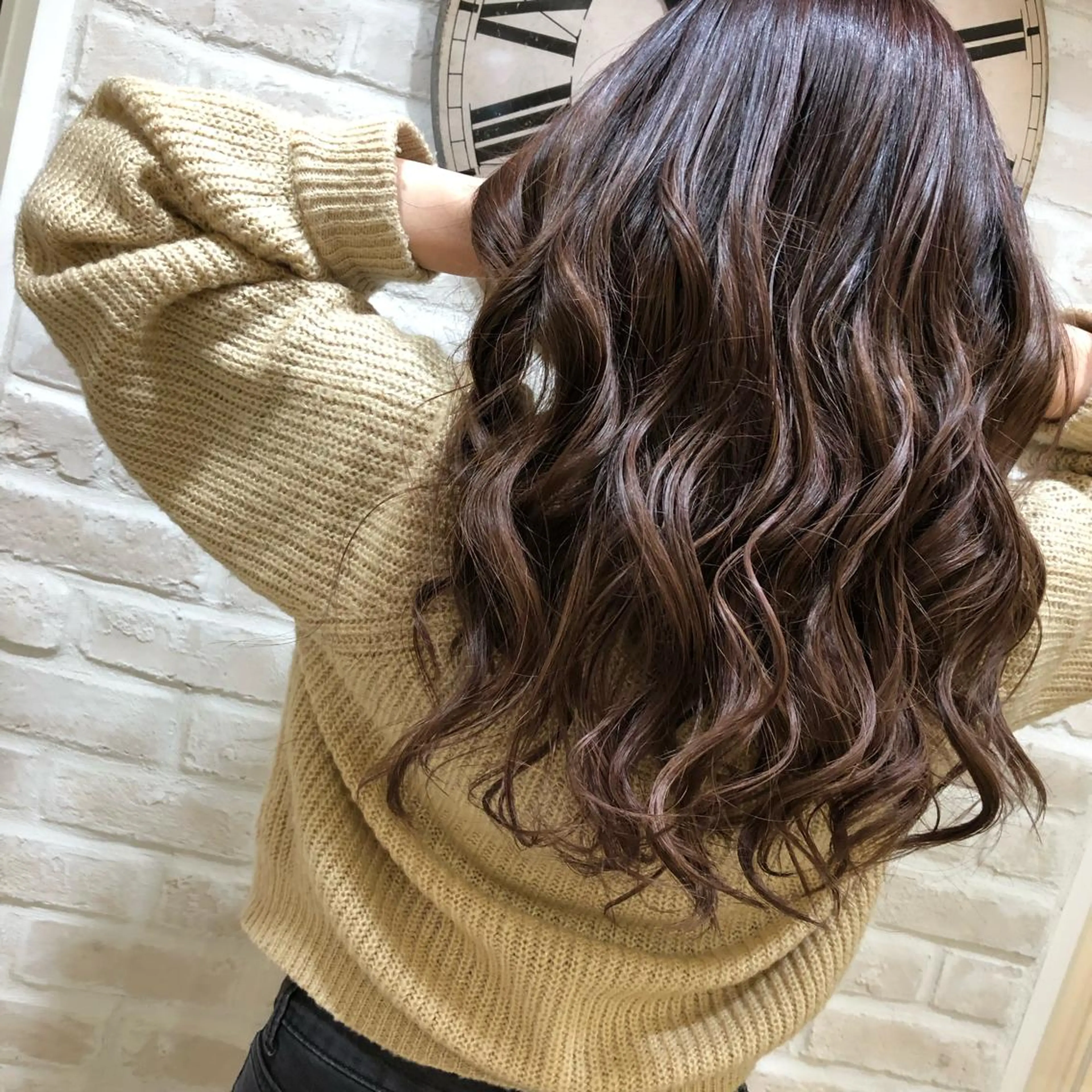 ロング カラー ブラウンカラー グラデーションカラー ピンクカラー ピンクブラウン カット ヘアカラー トリートメント ヘアセット Aujua ソムリエ 勝又舞夏のヘアスタイル