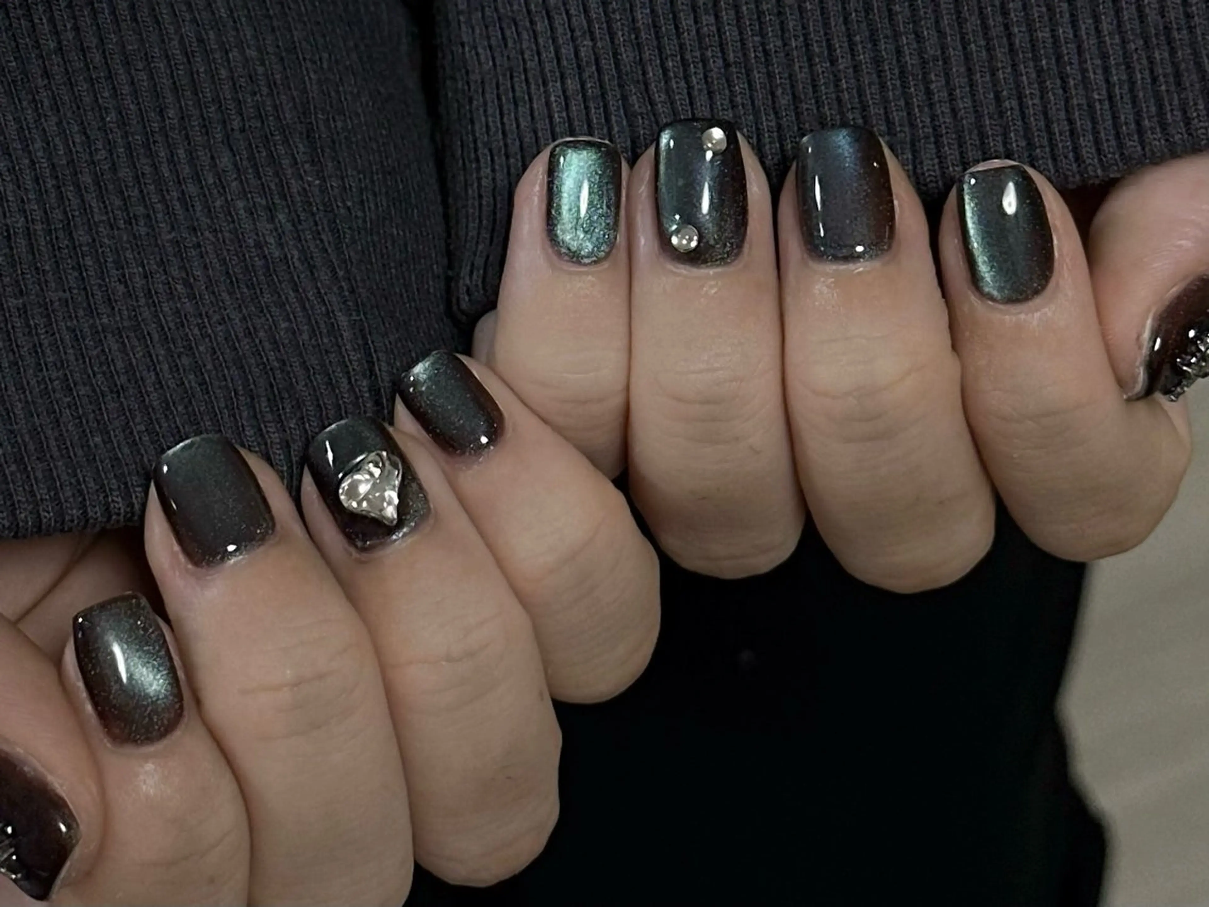 ネイル オーロラネイル チークネイル 長さ出し フラッシュネイル フットネイル Lune nail salon所属・Lune nailのネイルデザイン