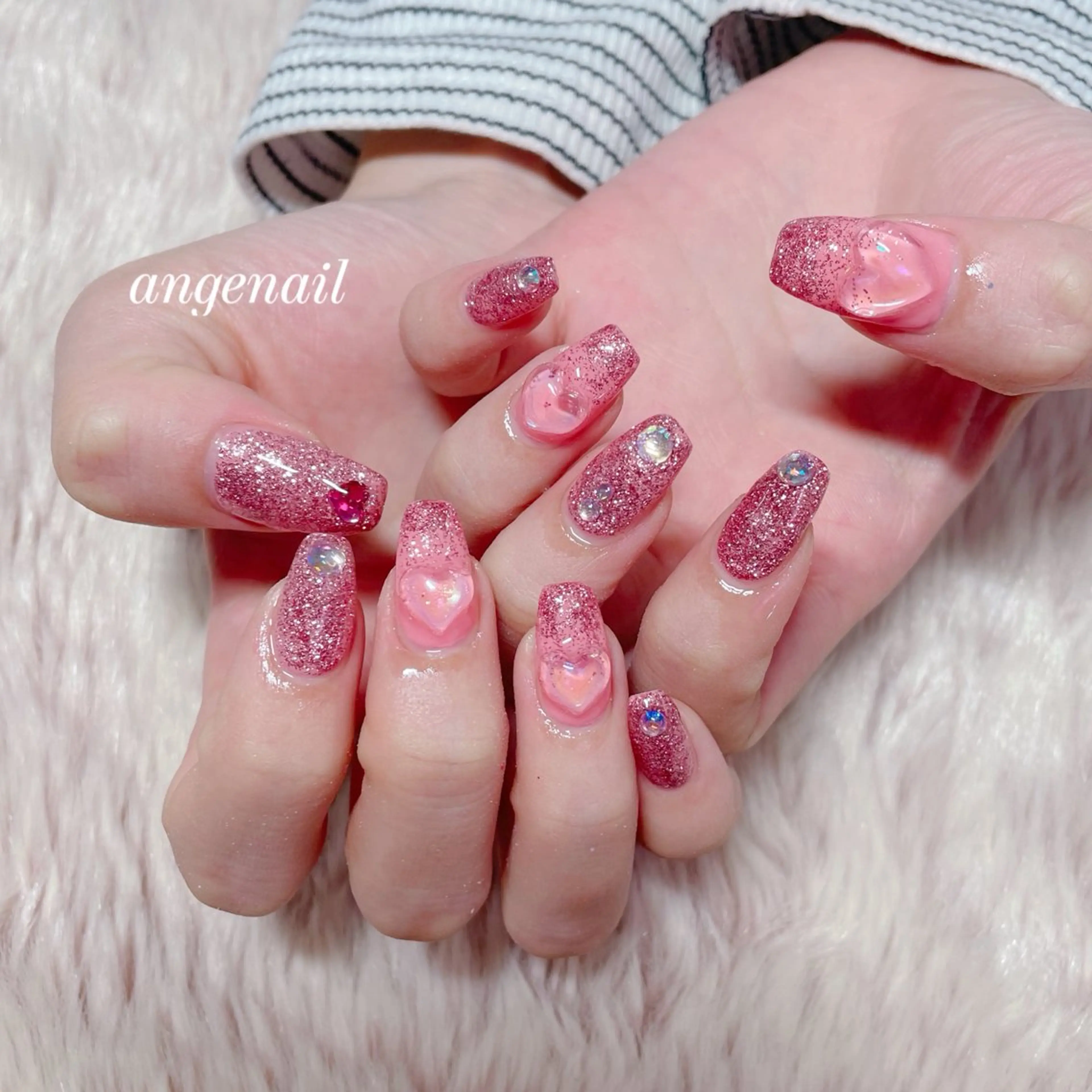 ネイル ハンドネイル オーナーネイリスト MAKIのネイルデザイン