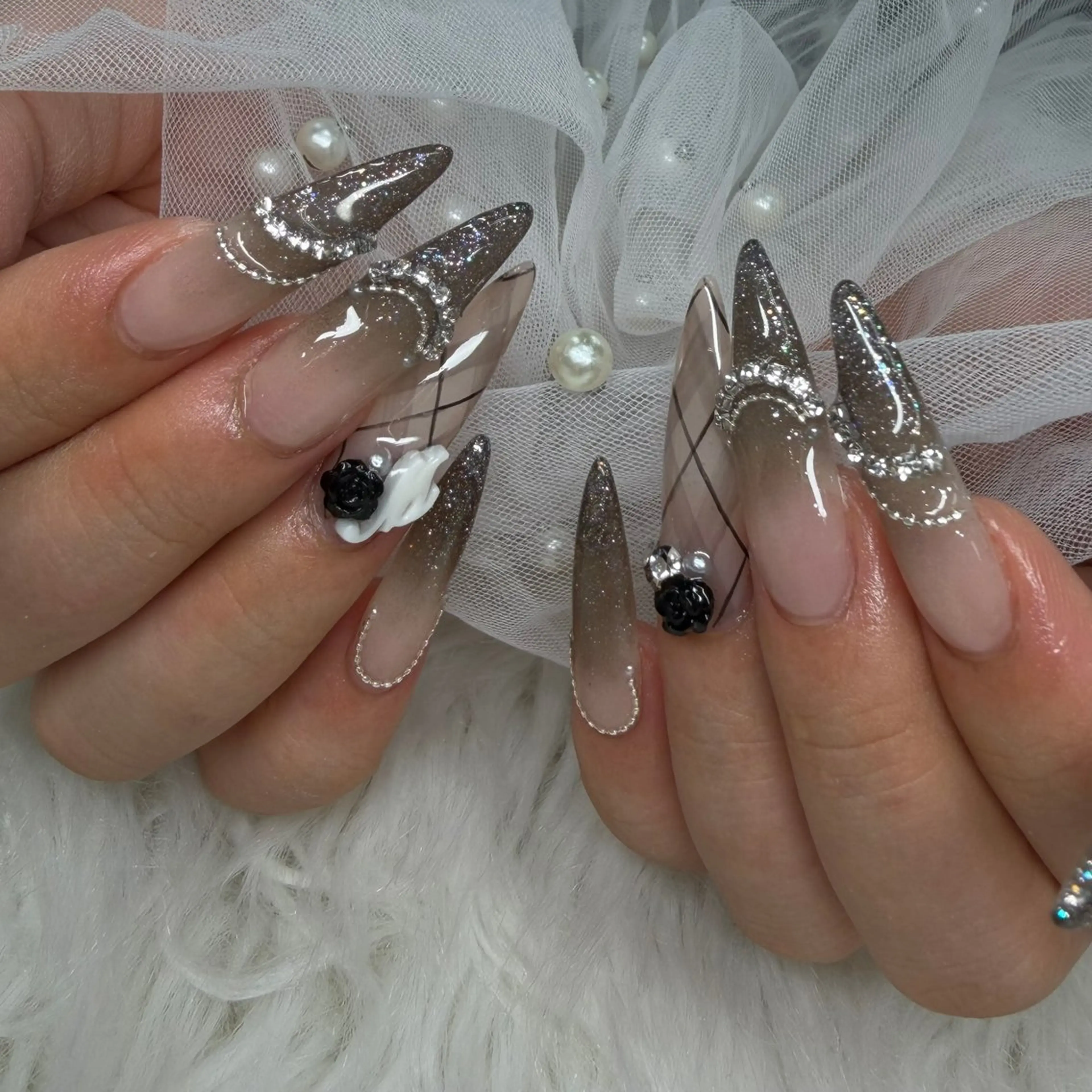 ネイル ハンドネイル SHION  のネイルデザイン