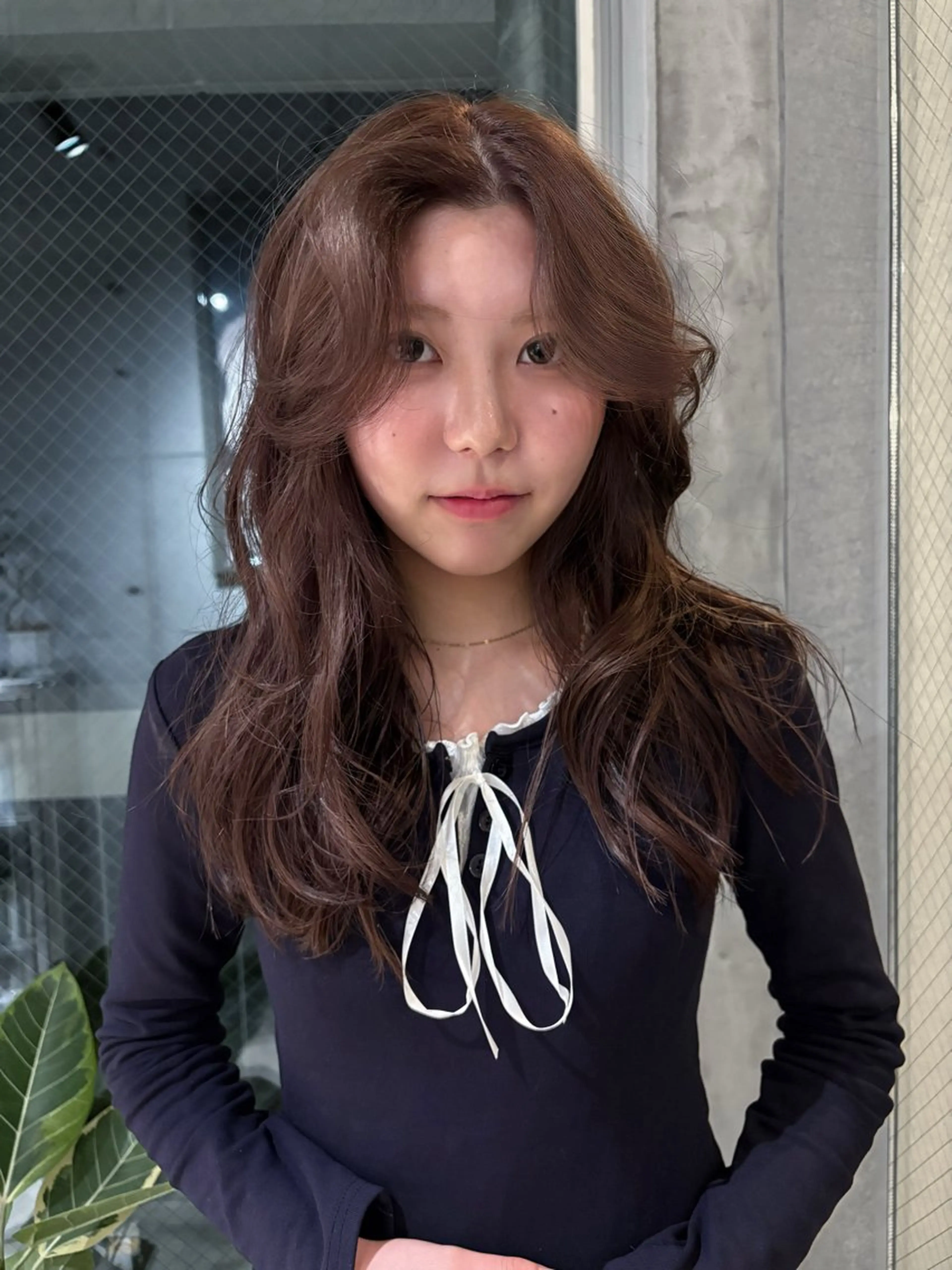 ミディアム 薄暮 マツイ　レンのヘアスタイル