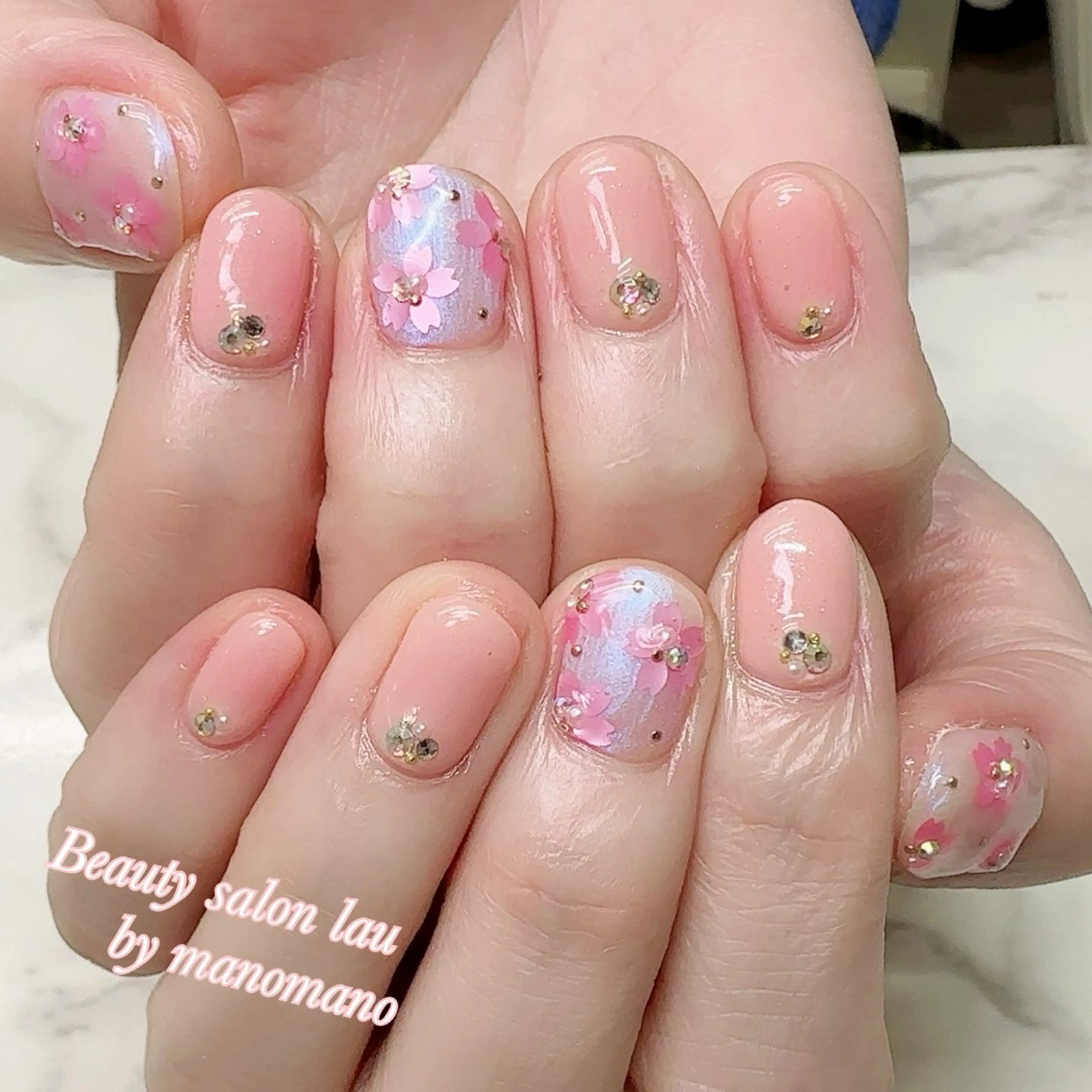 ネイル ラウバイマノマノ なかざとのネイルデザイン