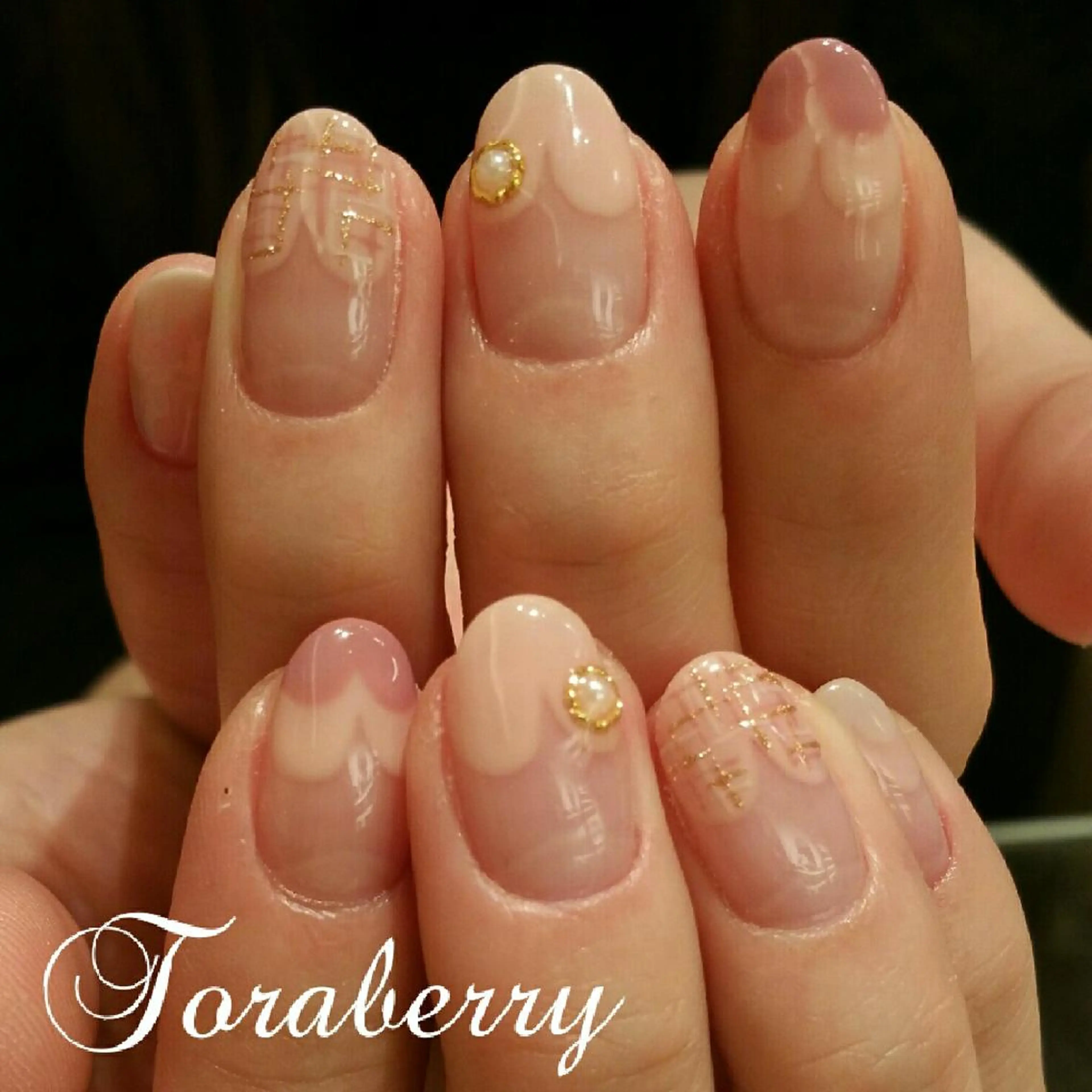 ネイル フレンチネイル ハート ネイリスト なつみのネイルデザイン