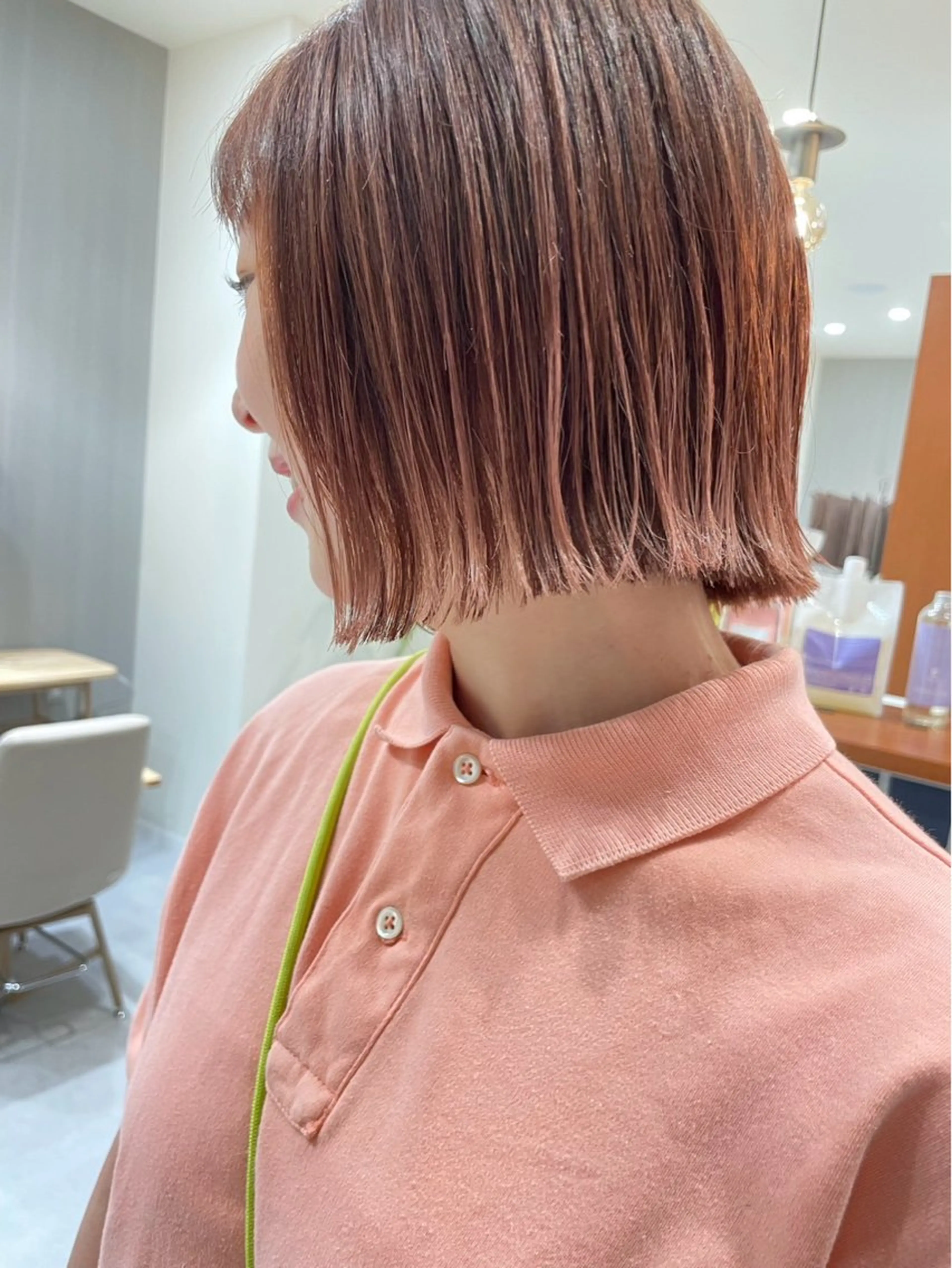 ミディアム 外ハネヘア 崎村 寧々のヘアスタイル