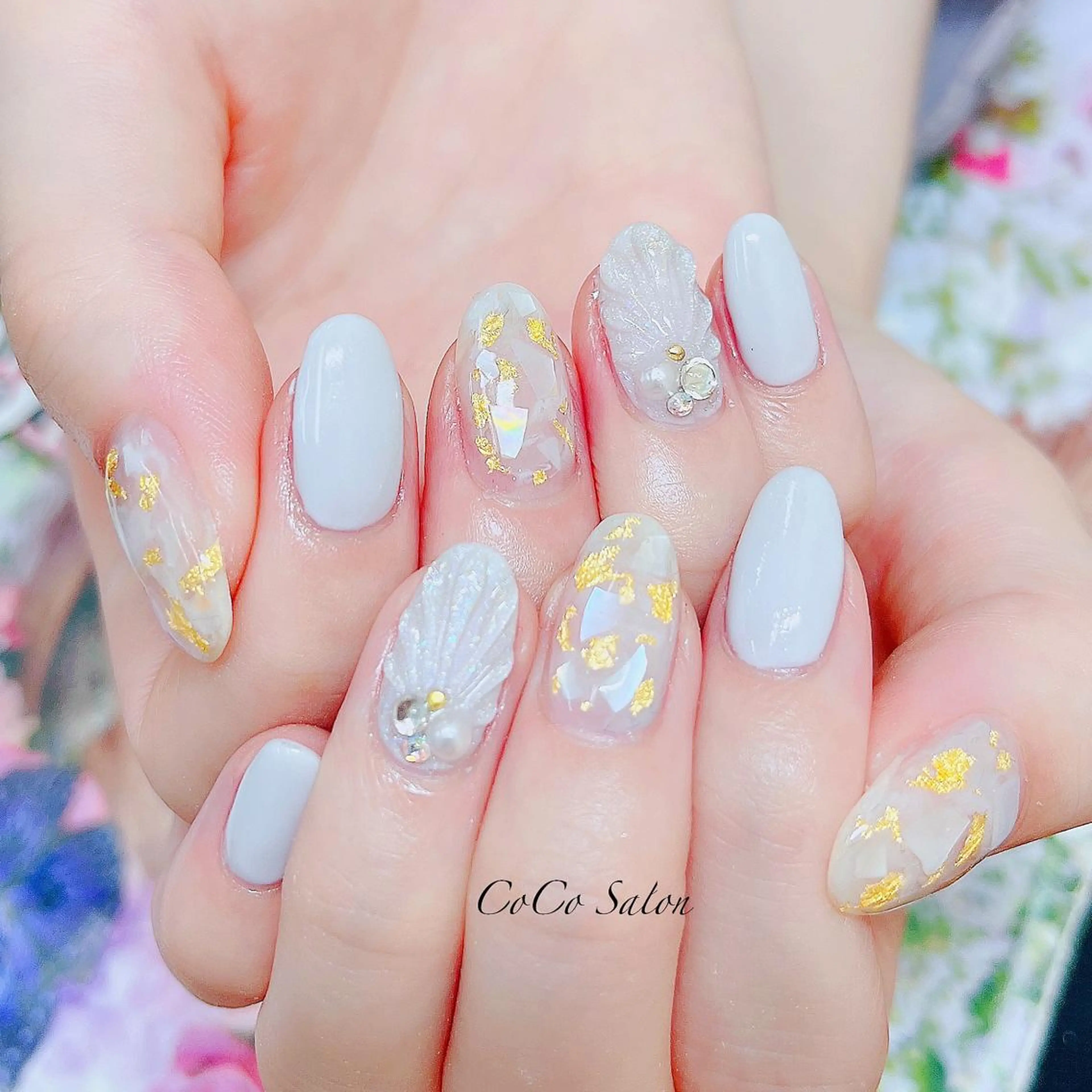 ネイル 成人式 長さ出し ジェルネイル キラキラネイル ニュアンスネイル ハンドネイル CoCoSalon ネイル/まつ毛予約のネイルデザイン