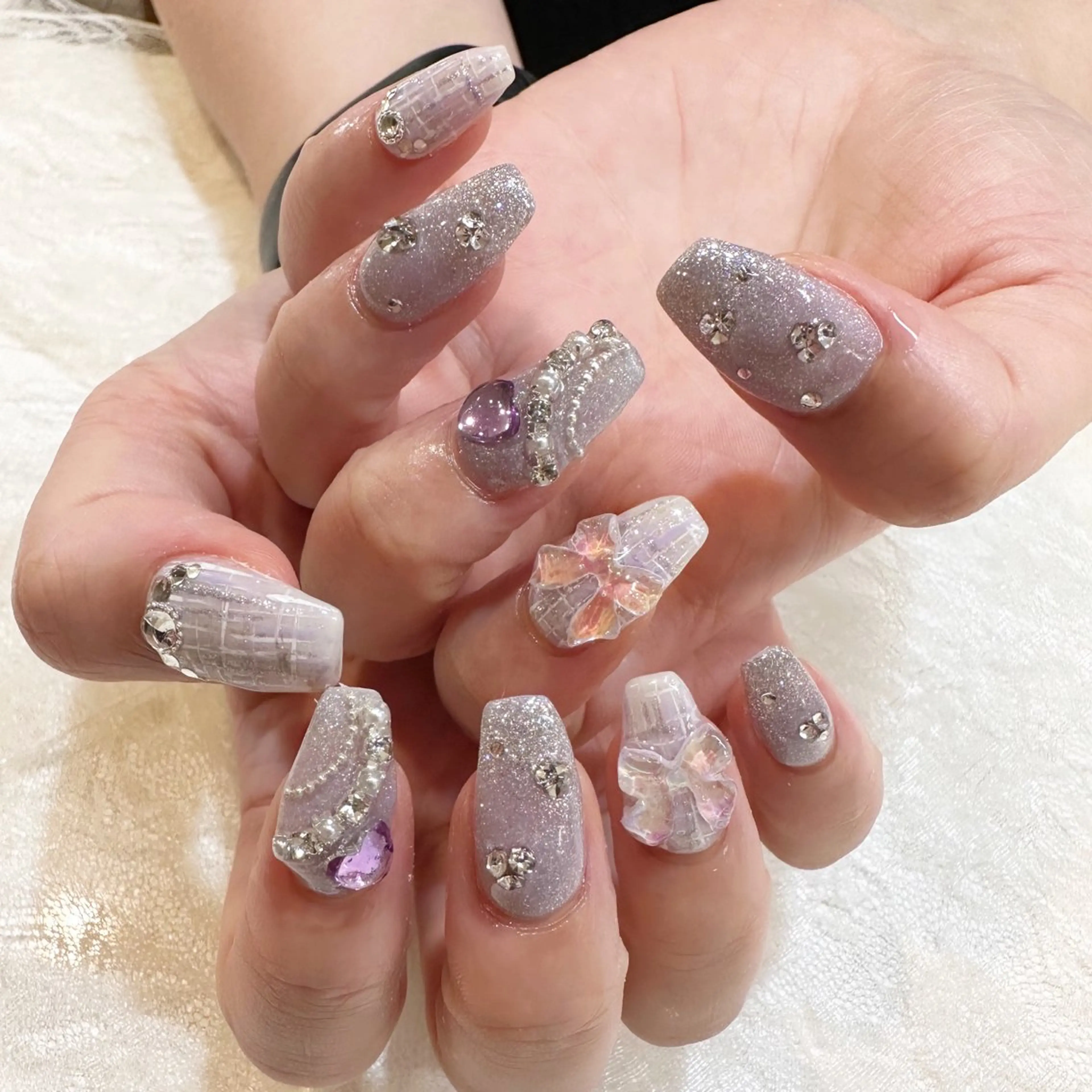 ネイル キラキラネイル nailist yuiのネイルデザイン