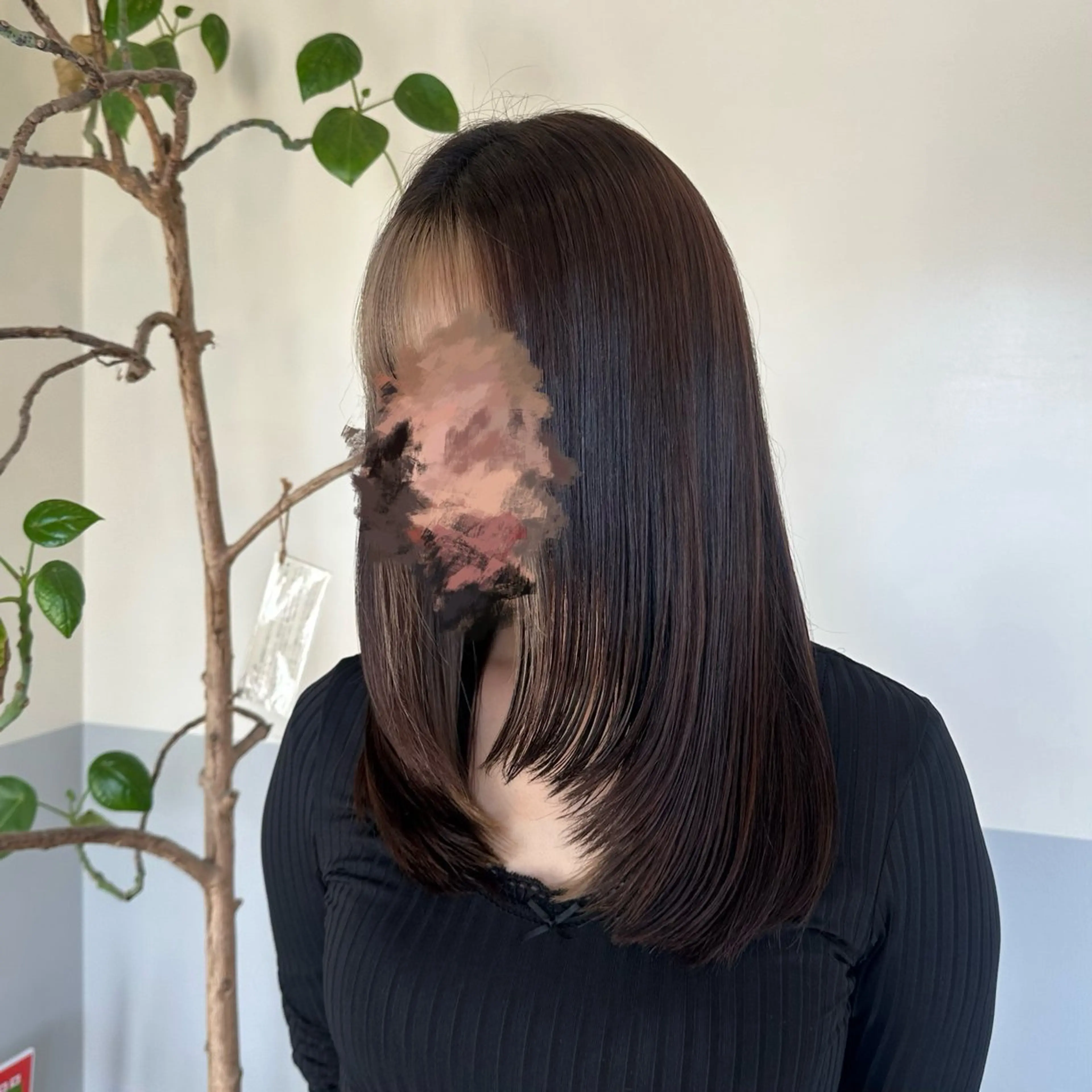 ミディアム 顔まわりレイヤー 顔周りカット レイヤーカット 艶カラー/岡崎 /おかもとななのヘアスタイル