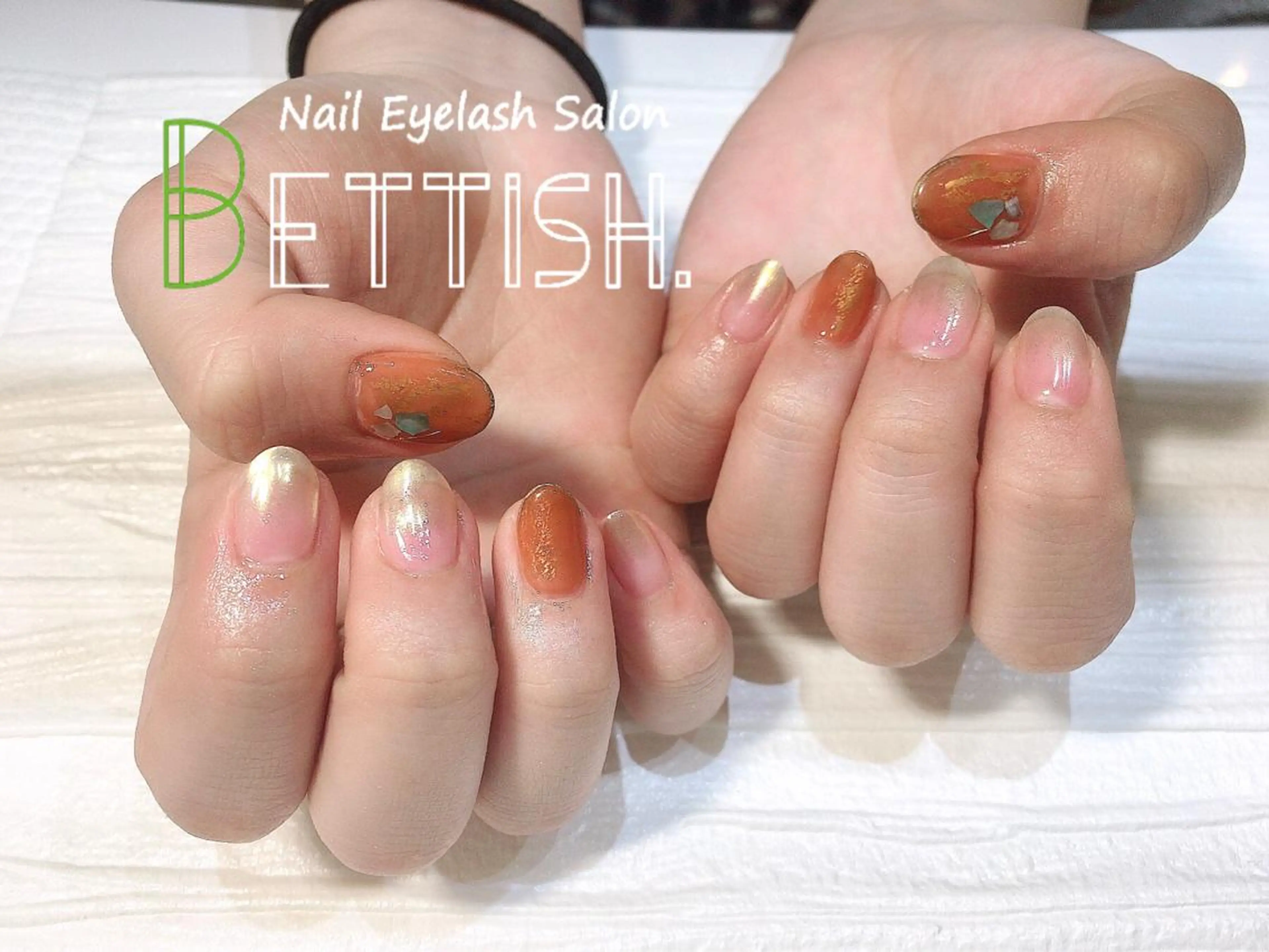 ネイル ブラウン キラキラネイル ミラーネイル オレンジ BETTISH. KUMIKO☺︎︎のネイルデザイン