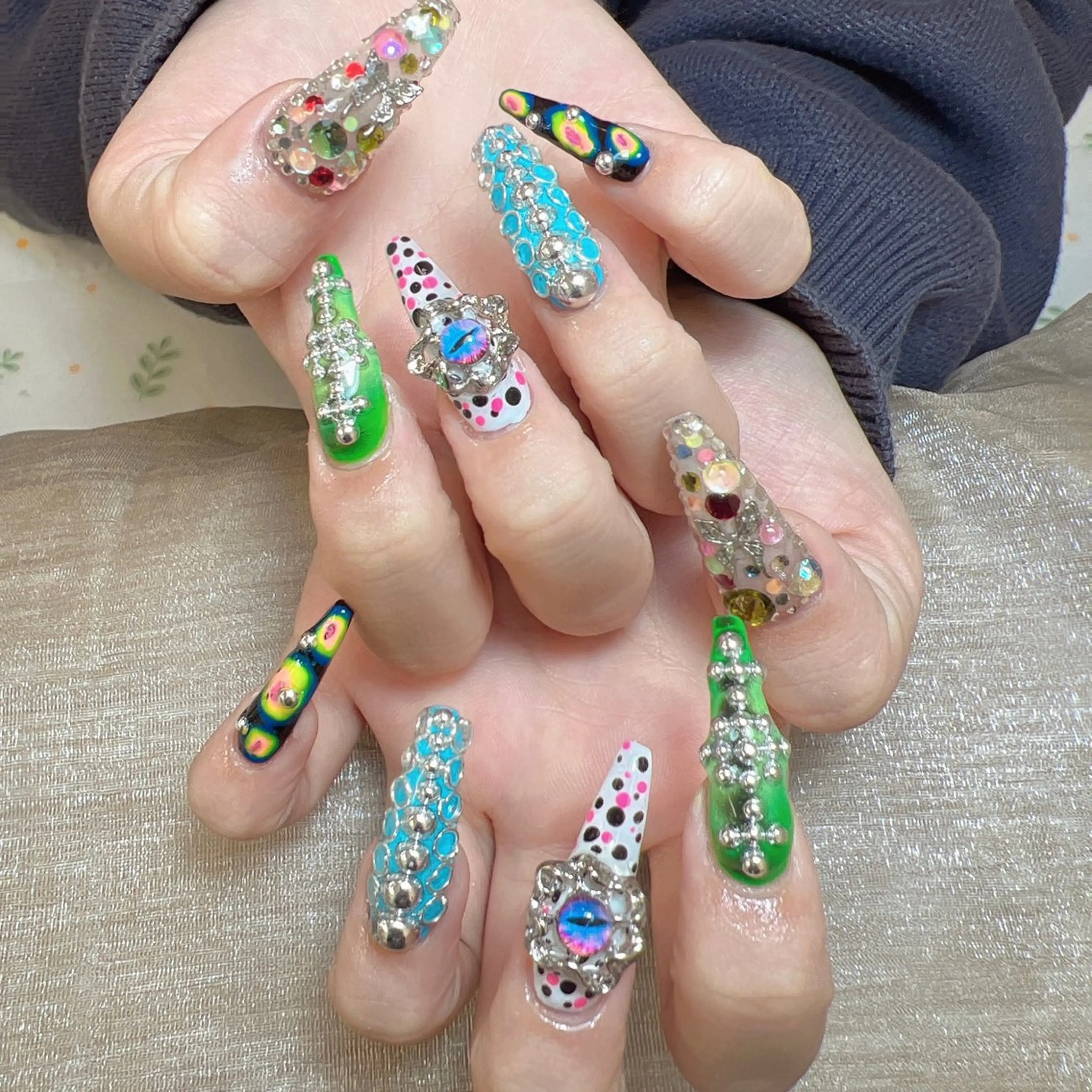 ネイル ハンドネイル ANH NAIL ゴテゴテ専門店💎のネイルデザイン