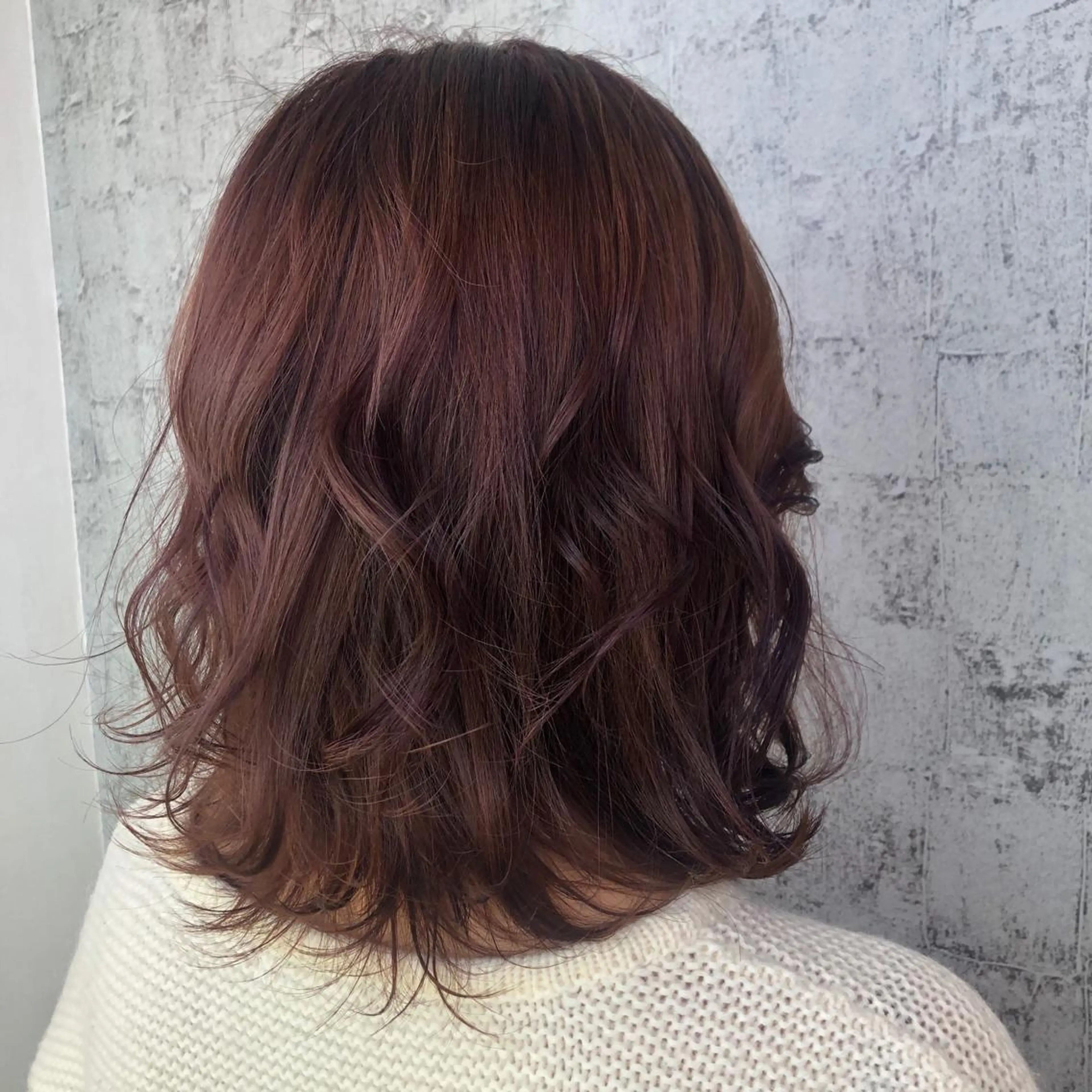 ミディアム カラー 小顔レイヤー/ ベージュ🤍Rieのヘアスタイル