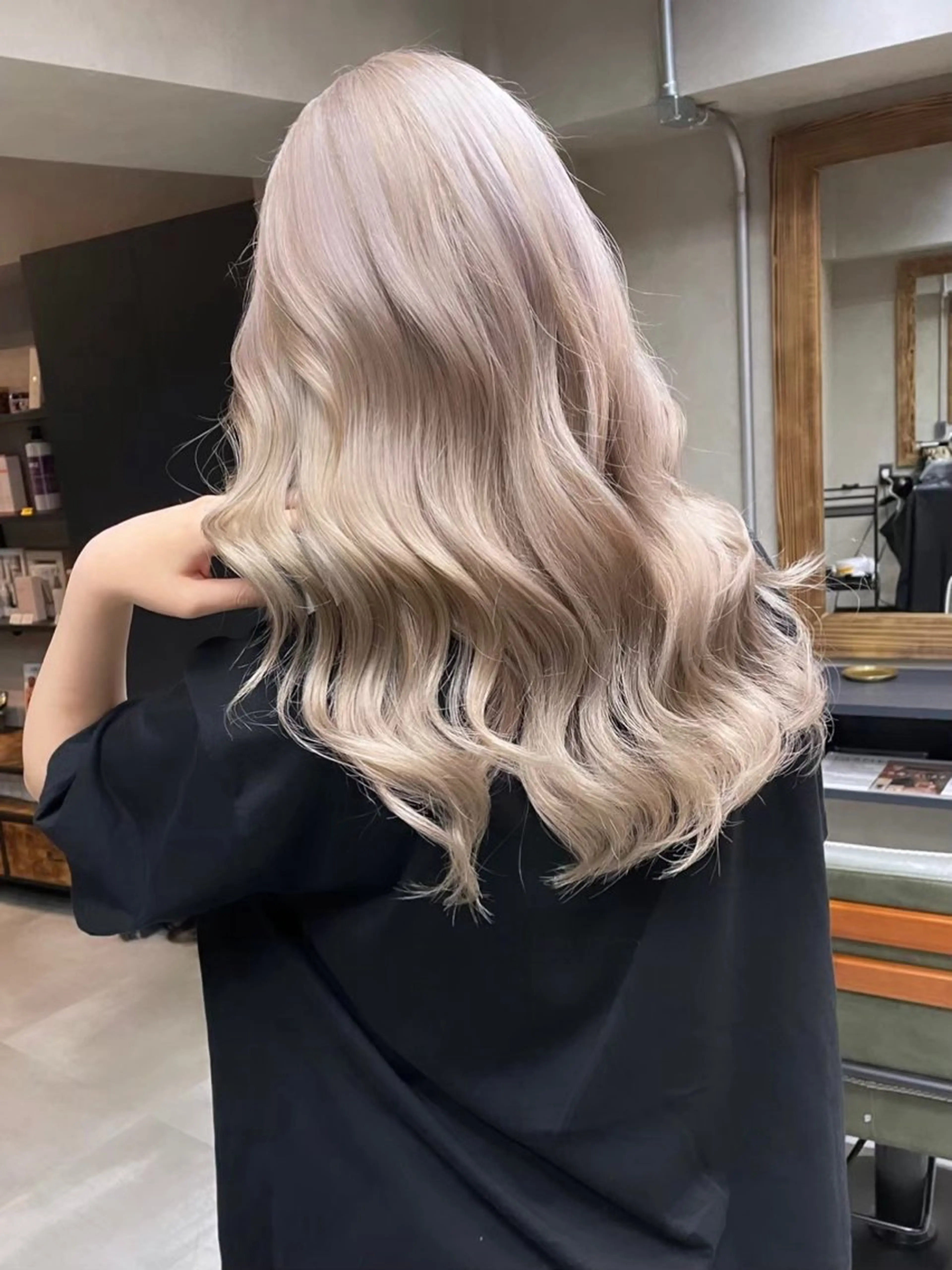 ロング カラー ベージュカラー ミルクティーベージュ 💜SUNNY キララ💜のヘアスタイル