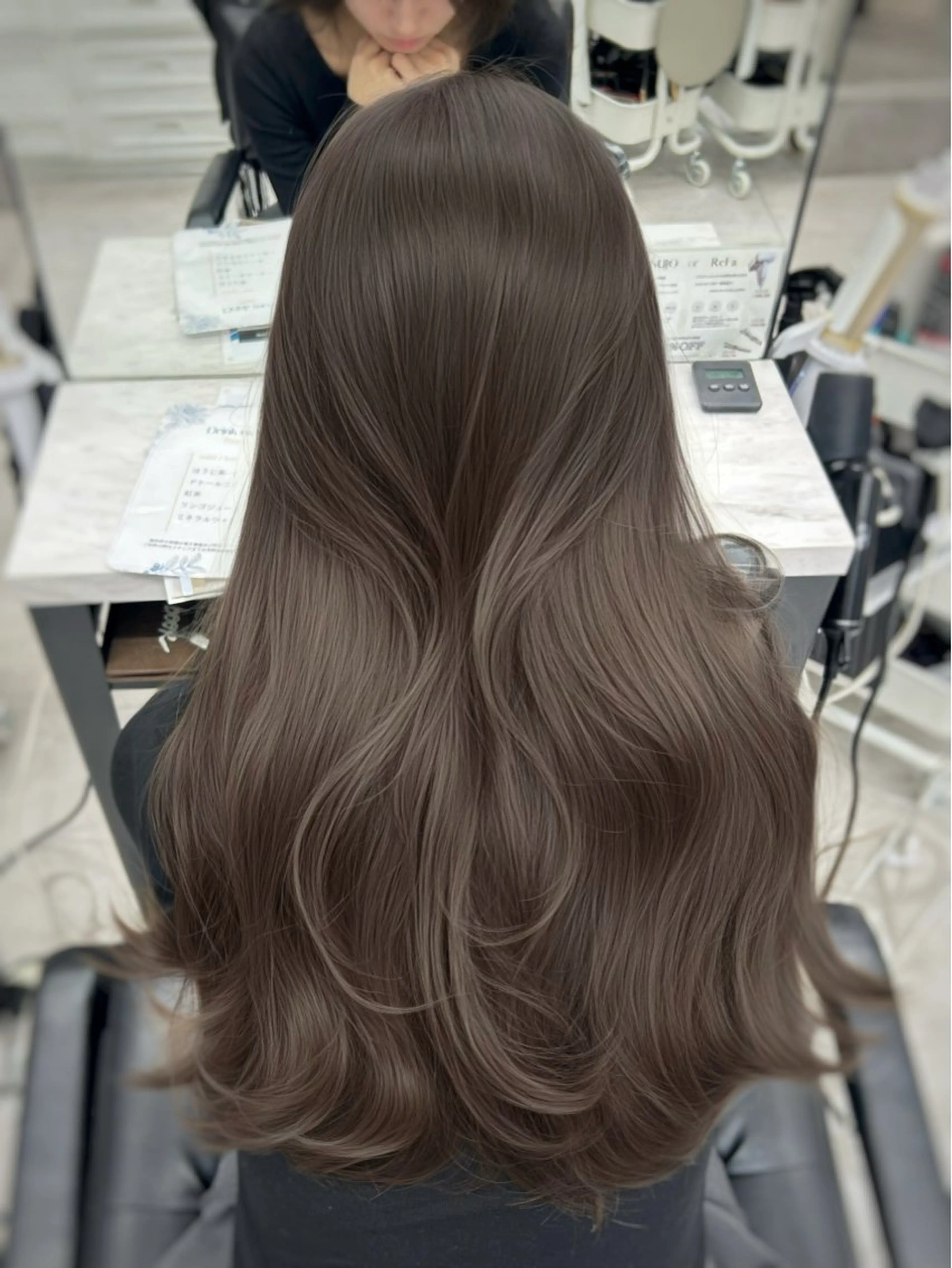 ロング カラー ヘアカラー トリートメント 韓国ヘア🇰🇷／ 艶カラー鈴木萌愛🩶のヘアスタイル