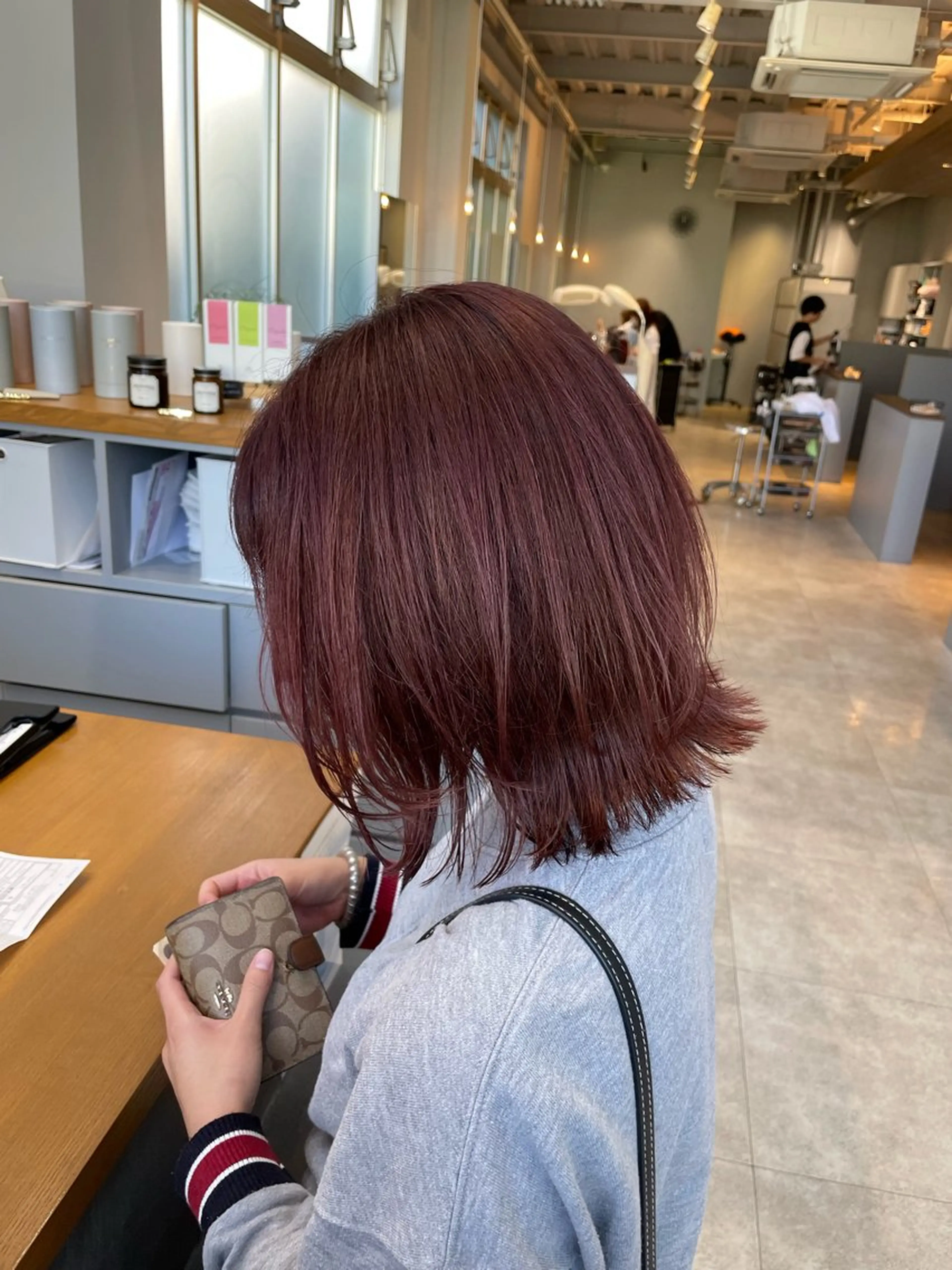 ミディアム カラー ボブレイヤー ボブ レイヤーカット 富原崇太/高畑/中川 /透明感カラーのヘアスタイル