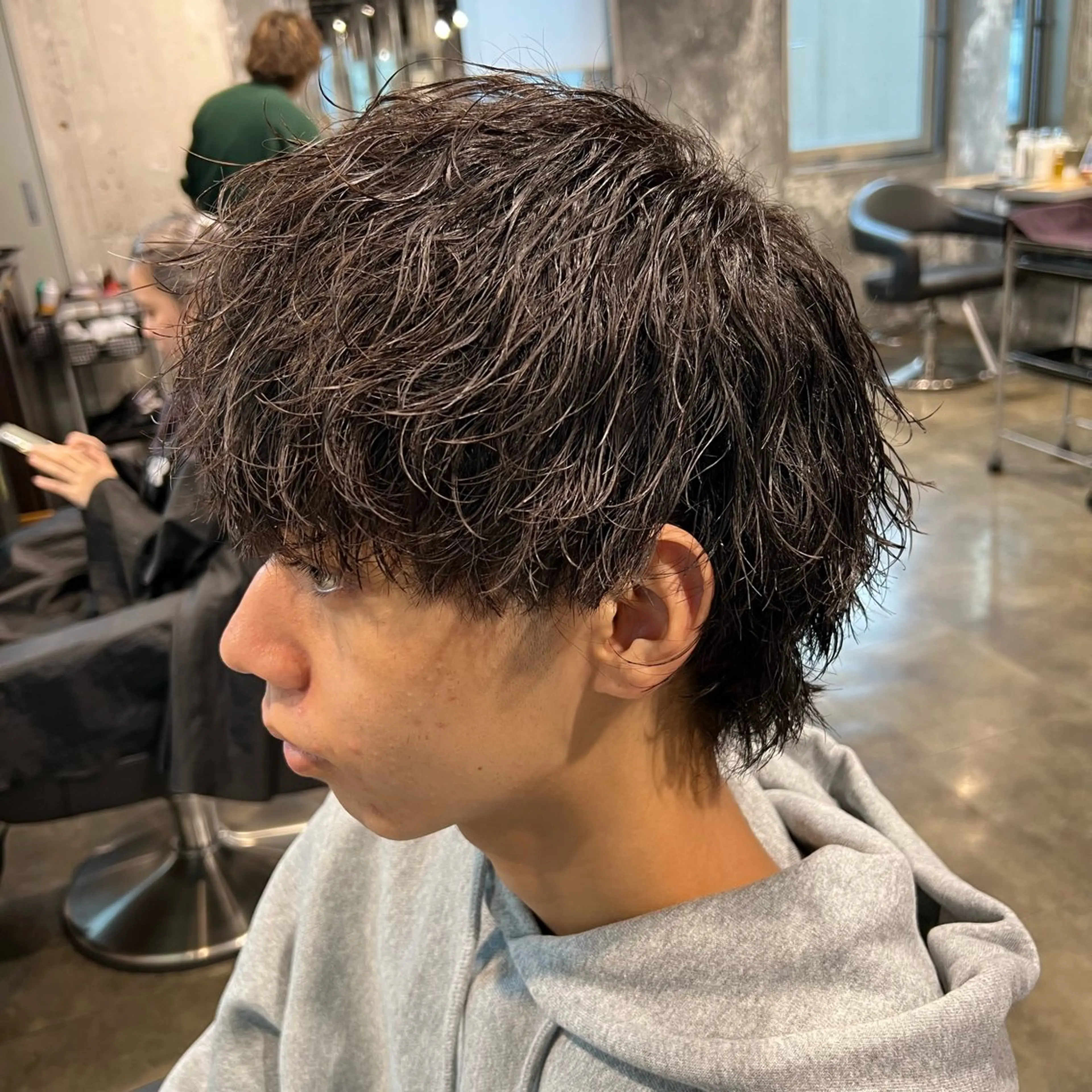 メンズ 🪽直毛男子の救世主 🪽フェザーパーマのヘアスタイル