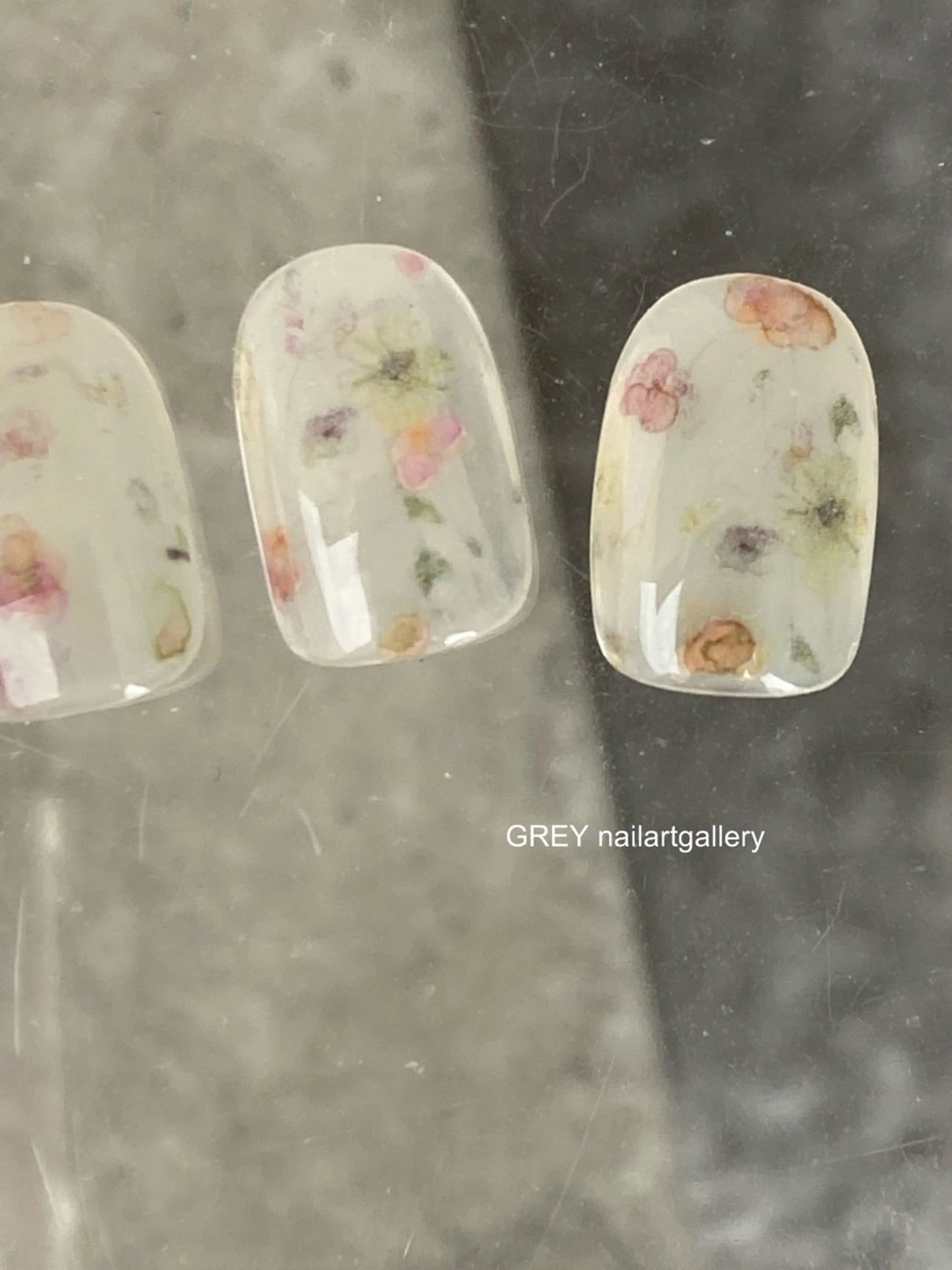 ネイル 【GREY】 TAIRAのネイルデザイン