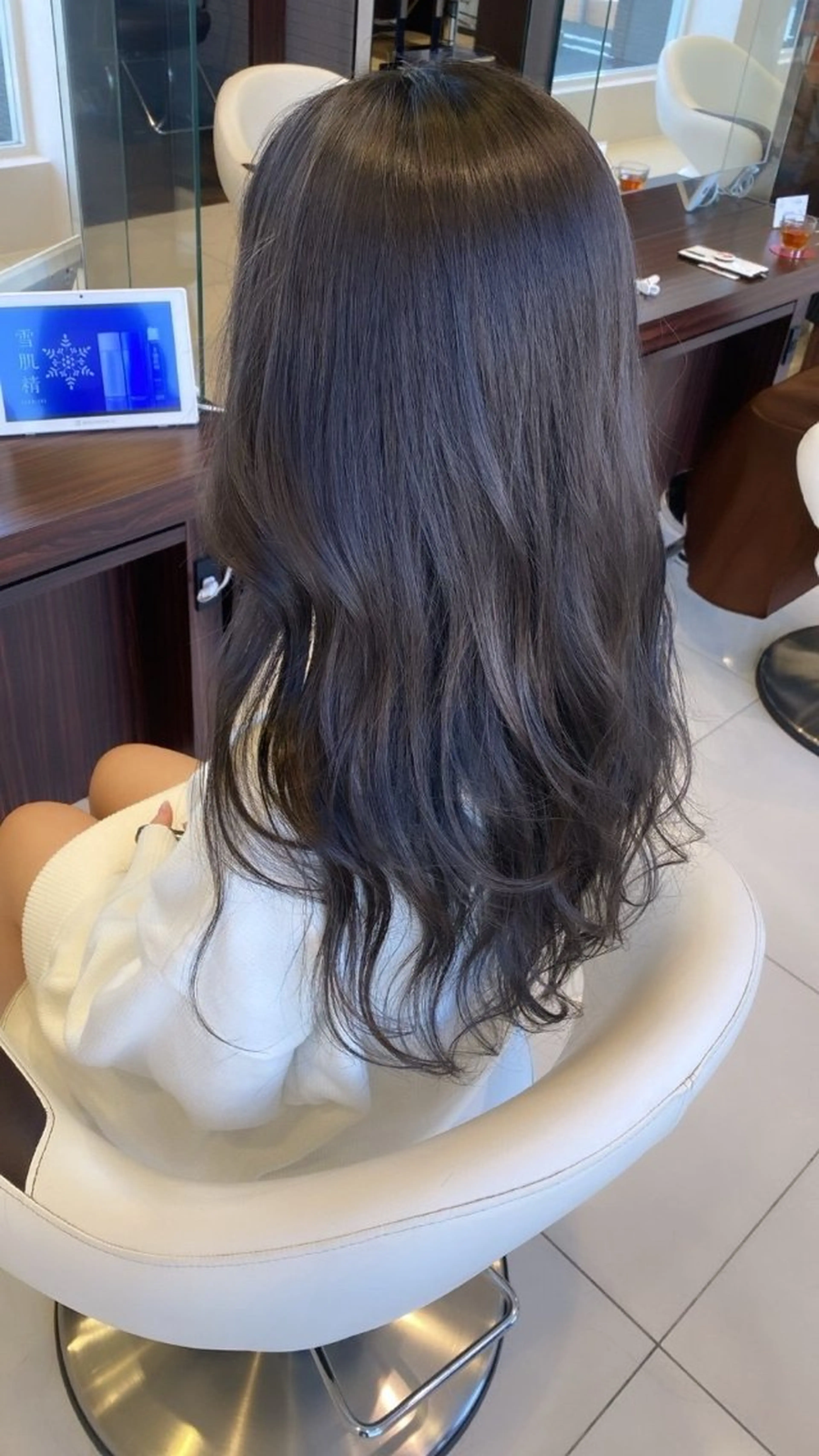 ロング 小池 吏乃のヘアスタイル