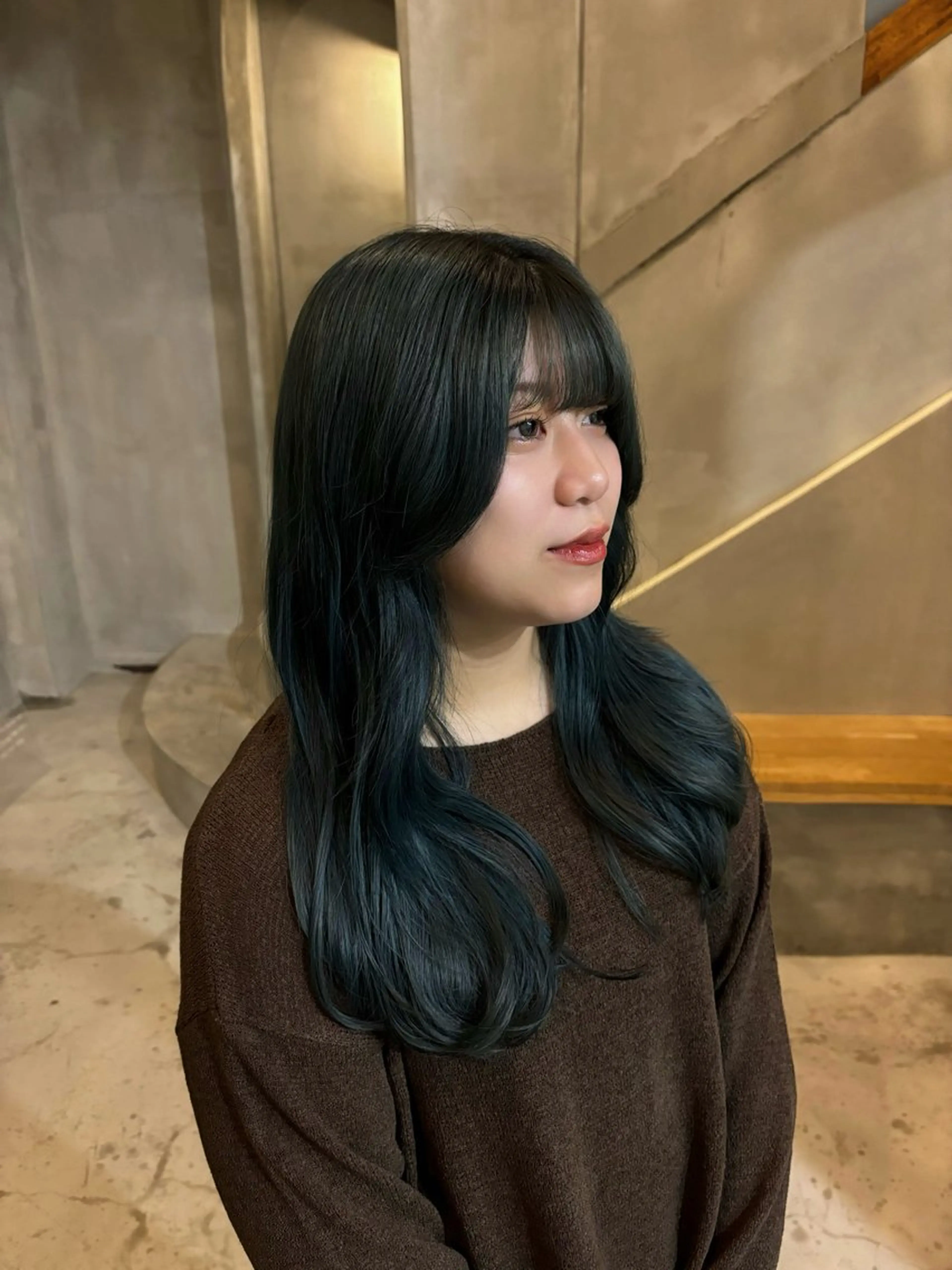 ロング カラー 小西 萌々香のヘアスタイル