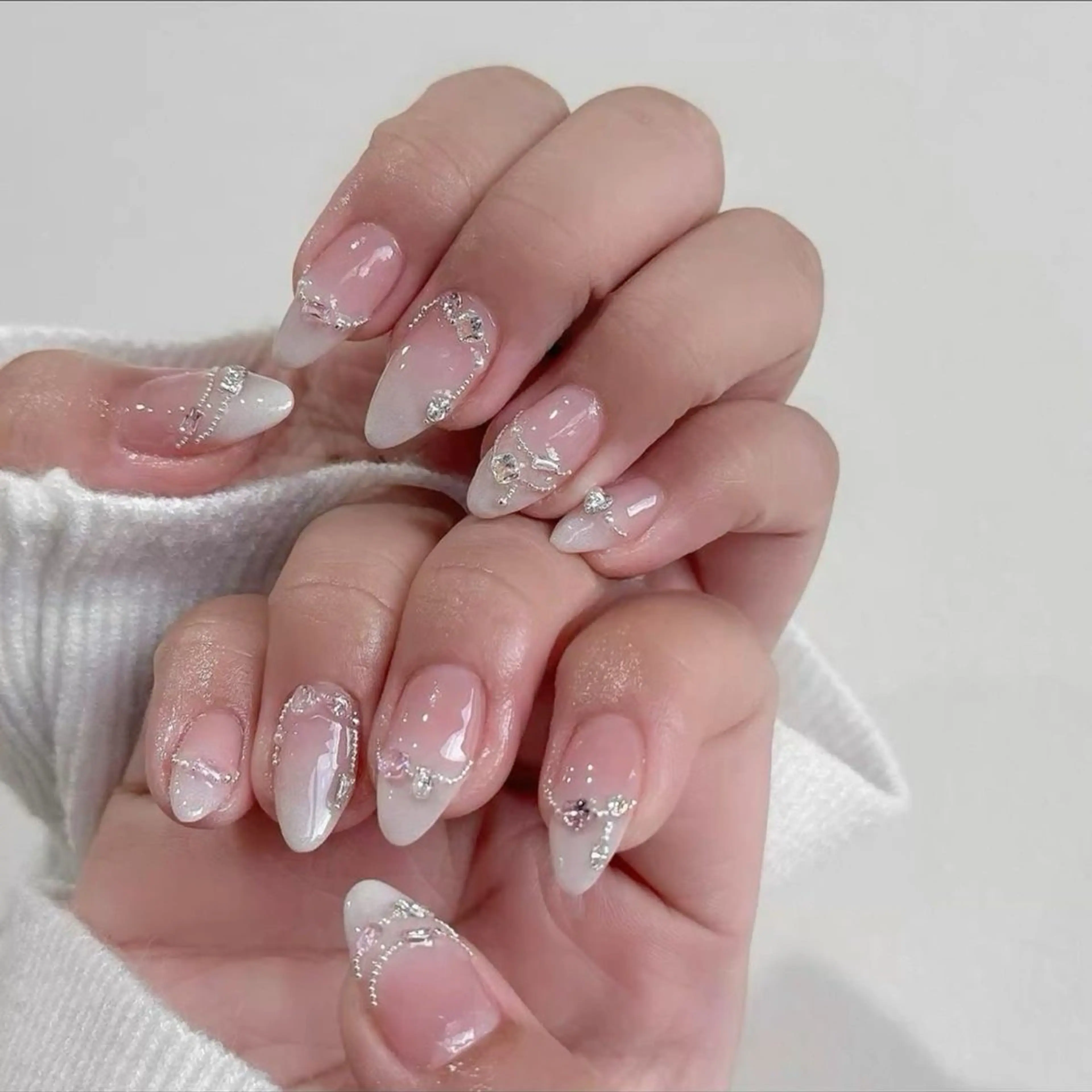 ネイル フレンチネイル ジェルネイル マグネットネイル 持ち込み ニュアンスネイル ハンドネイル Ribbonnail salonのネイルデザイン