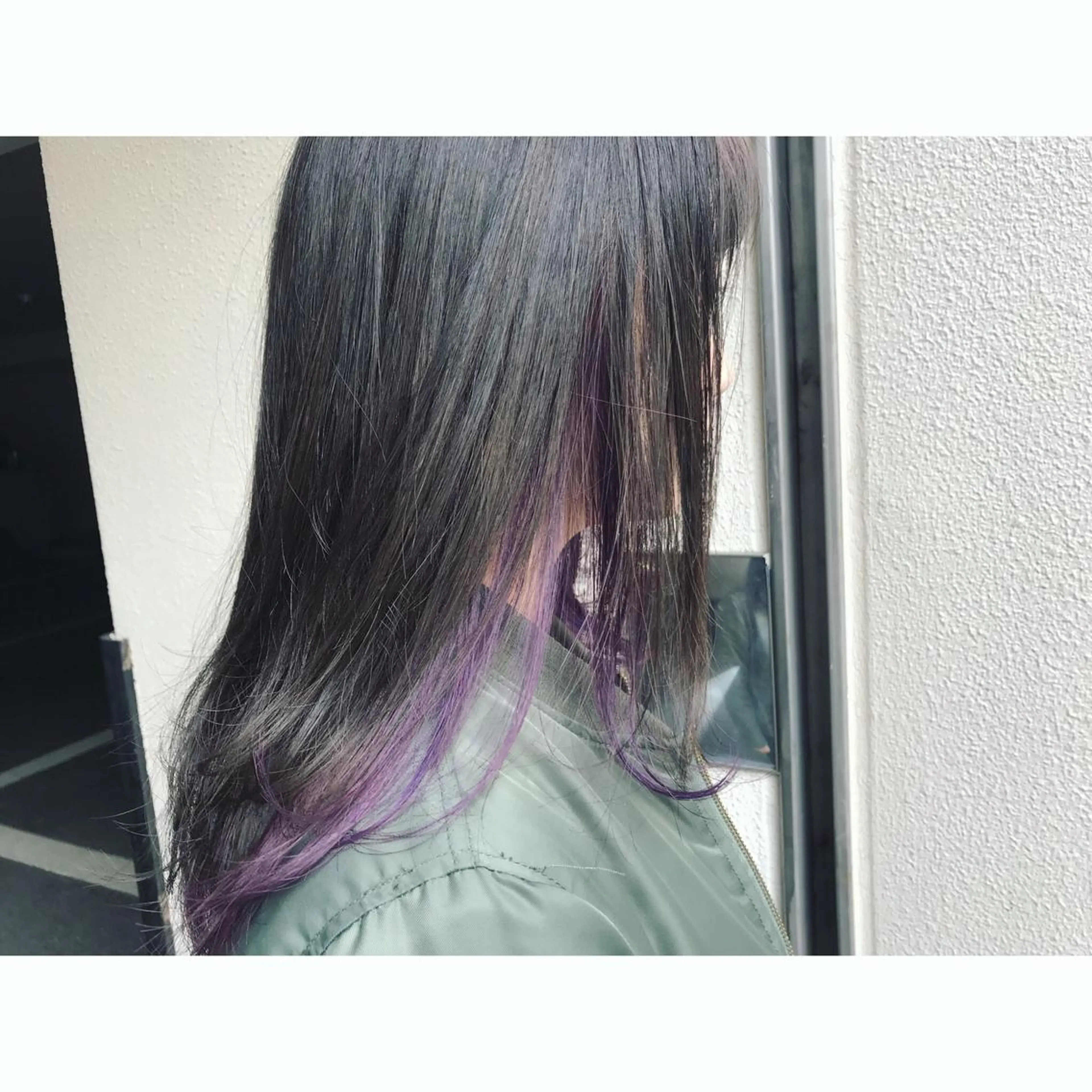 セミロング カラー アッシュ ダークアッシュ インナーカラー パープルカラー Musiiik hairのヘアスタイル