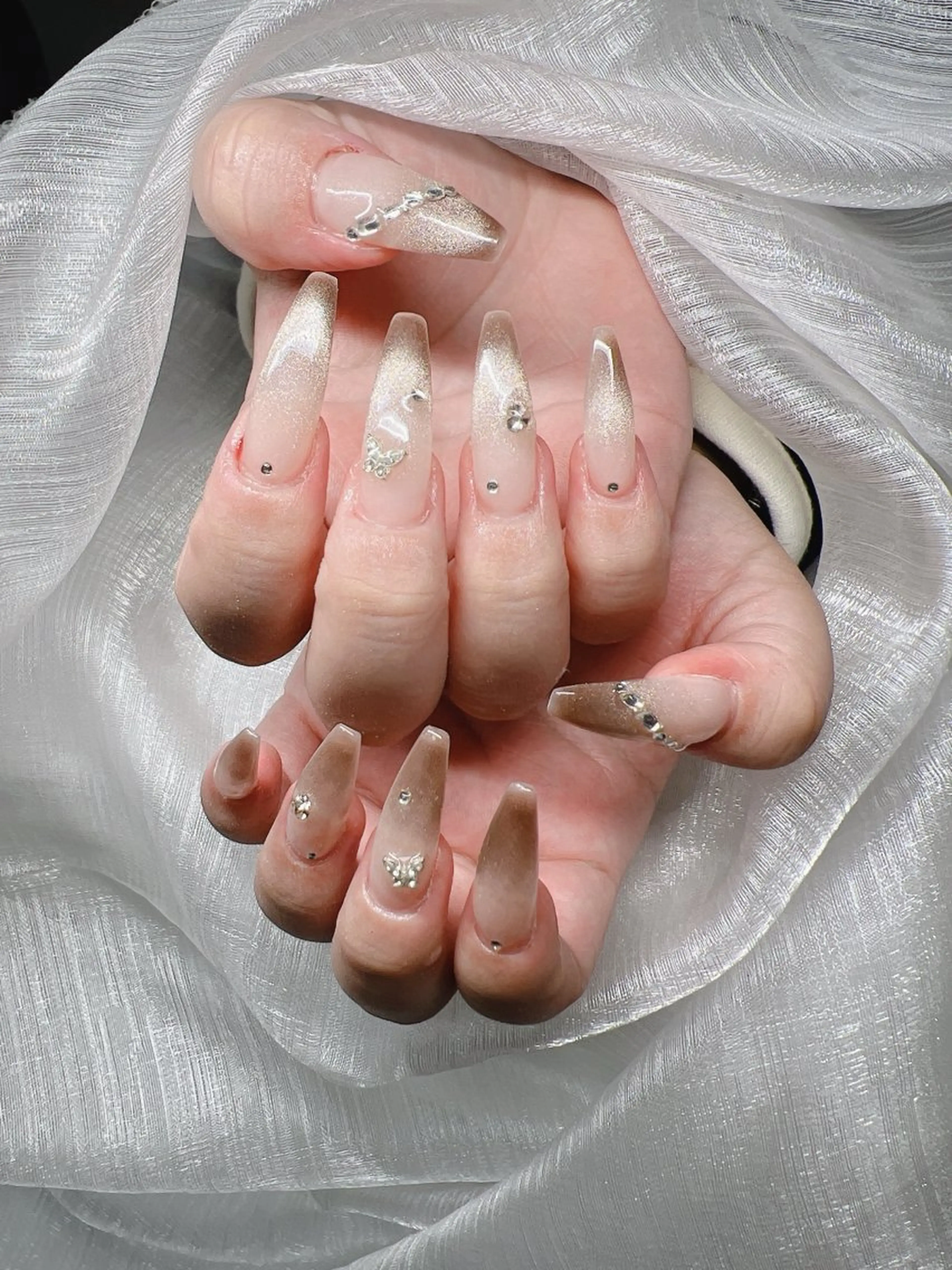 ネイル ハンドネイル Lee Nailsのネイルデザイン