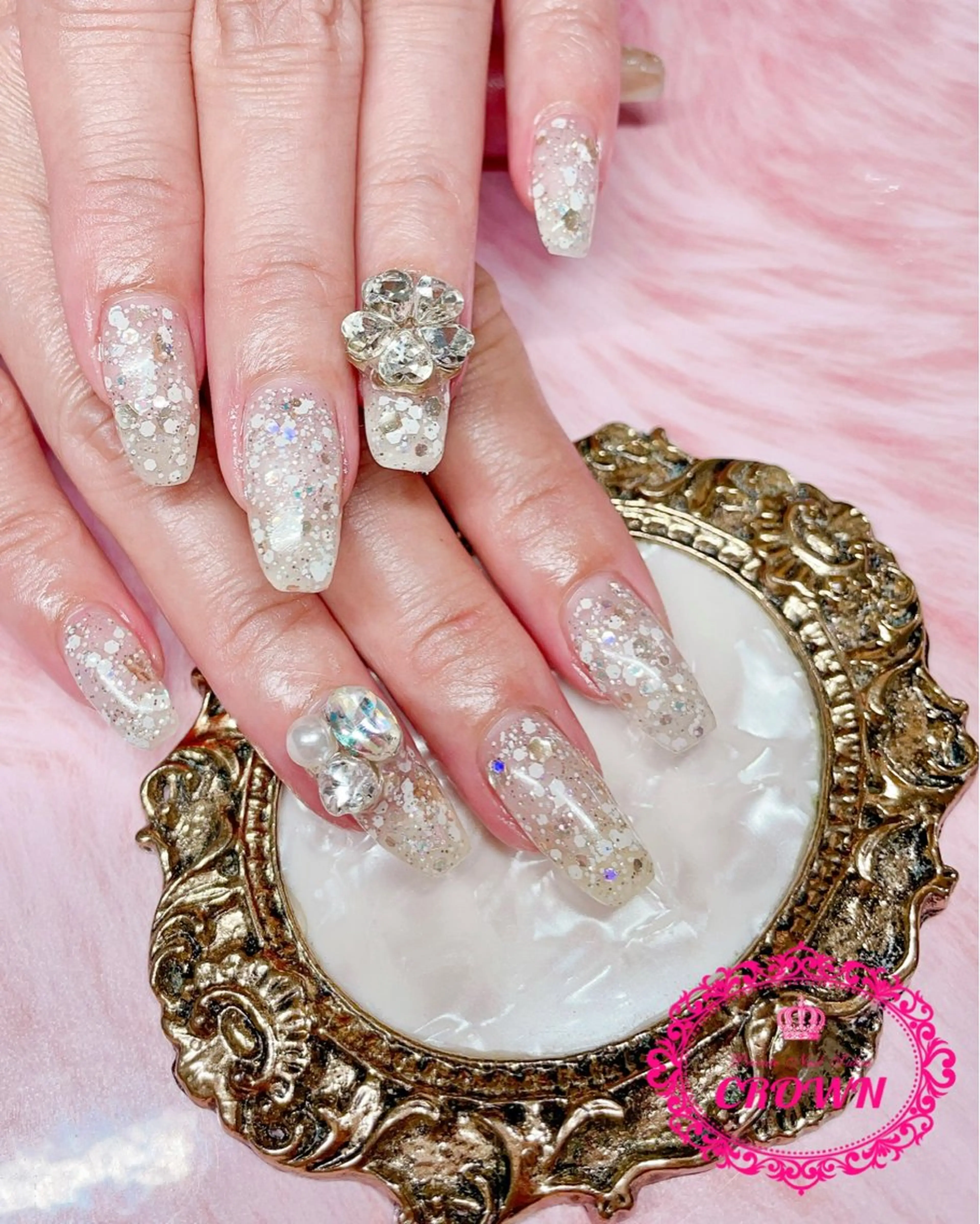 ネイル CROWN プライベートサロンのネイルデザイン