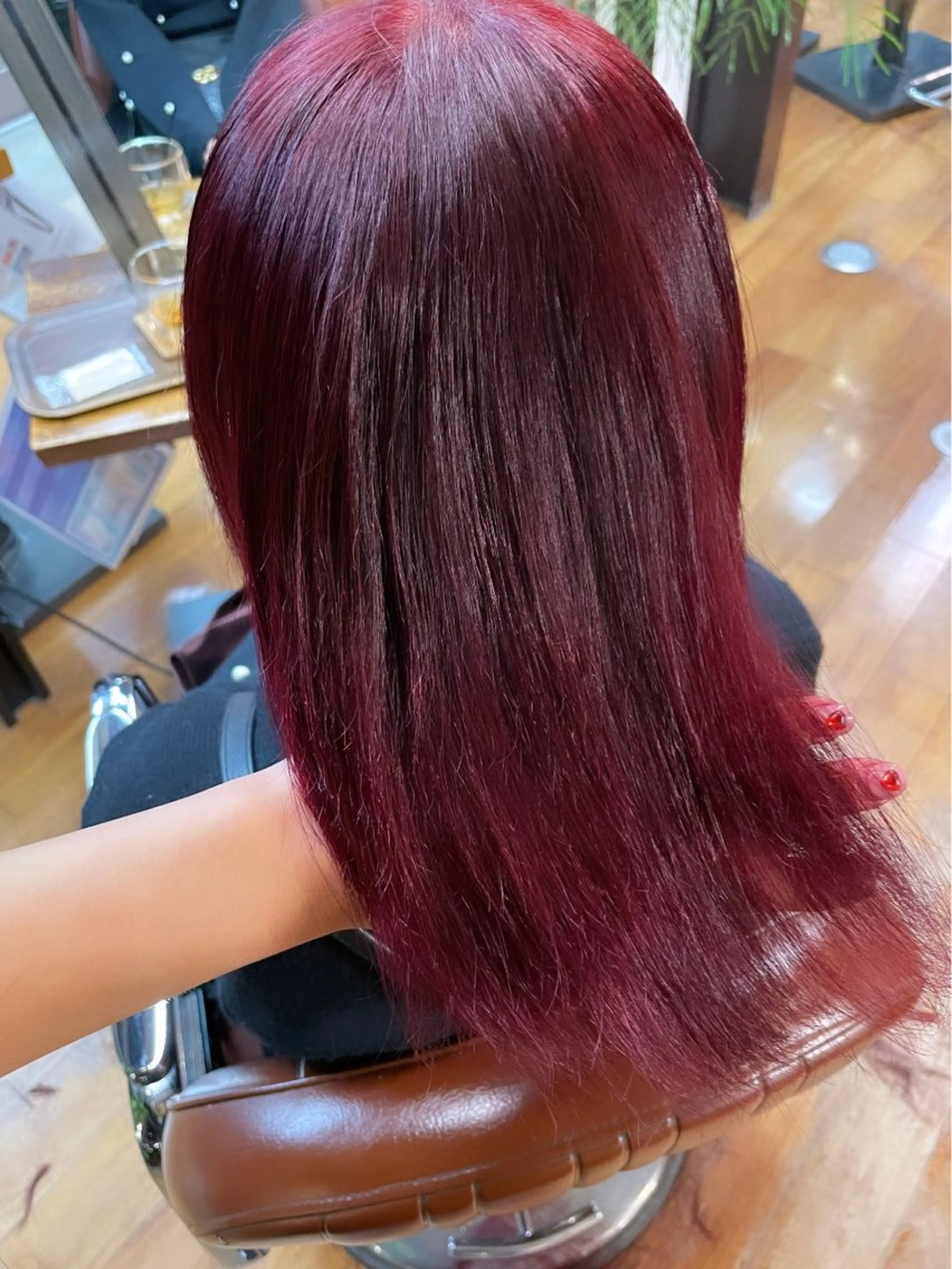 ショート カラー レッドカラー ayaka |トレンドヘアのヘアスタイル