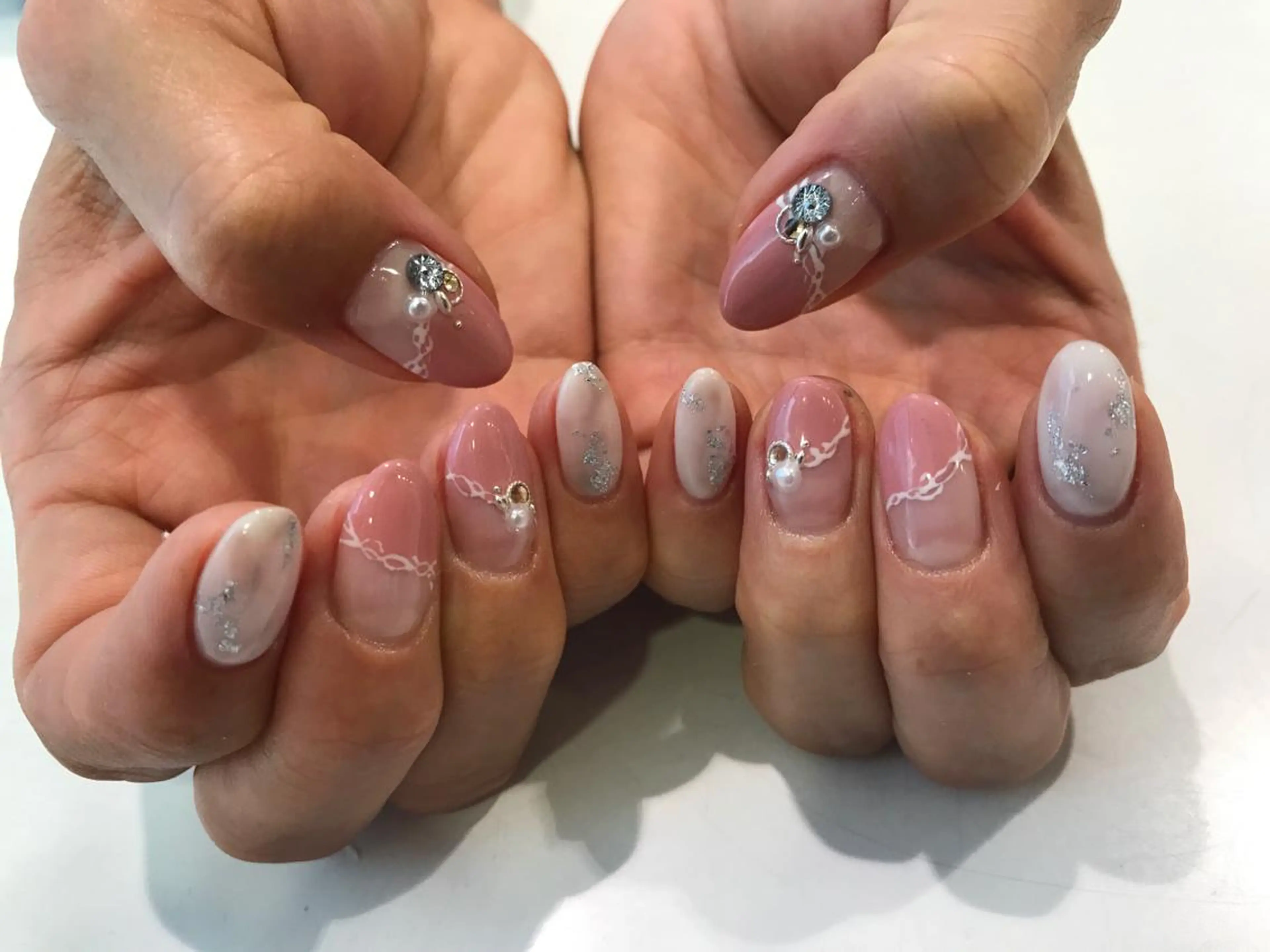 ネイル ハンドネイル ハンドケア Charme. NOBUKOのネイルデザイン