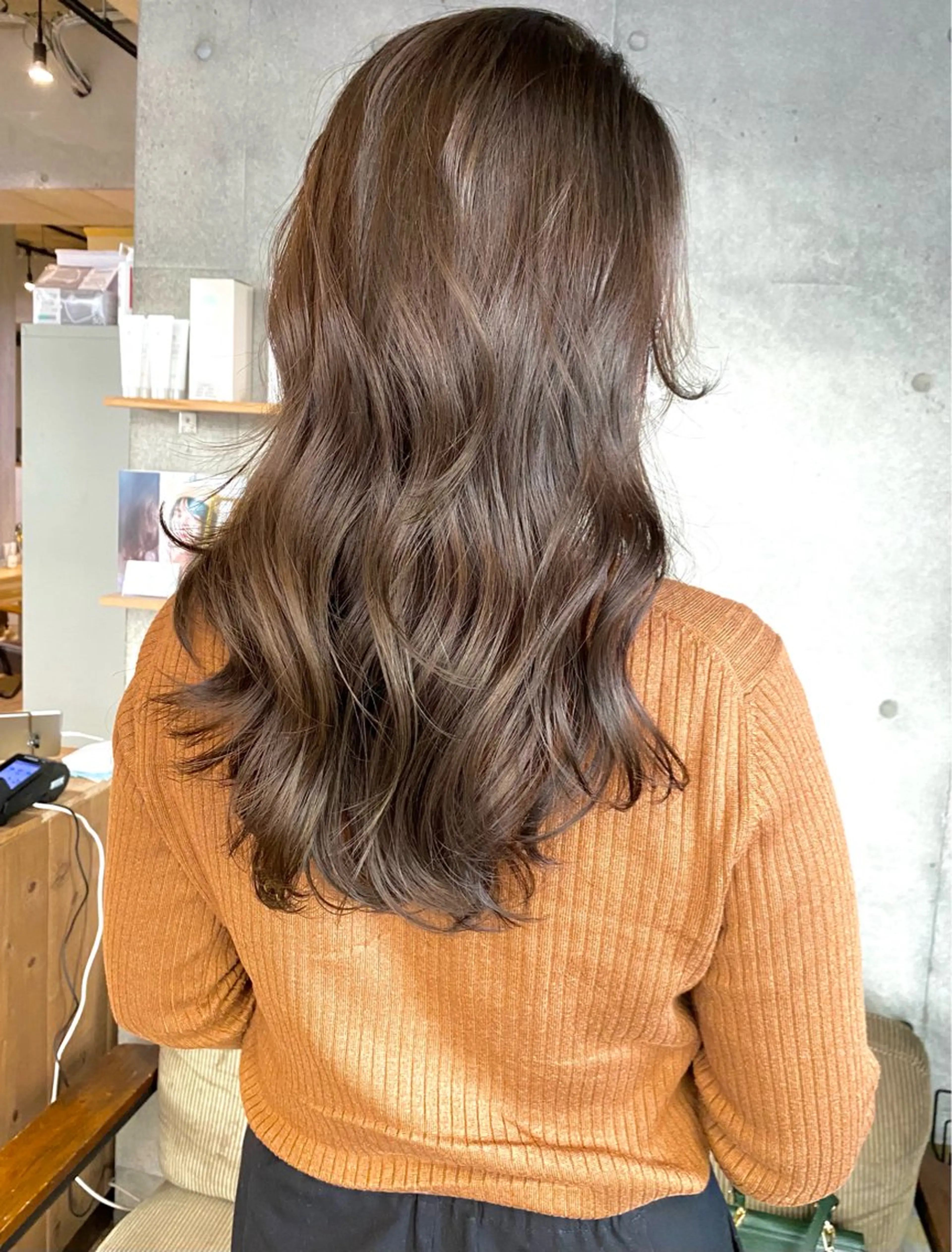 セミロング ⭐️横浜ブリーチ特化 美容師 堤涼⭐️のヘアスタイル