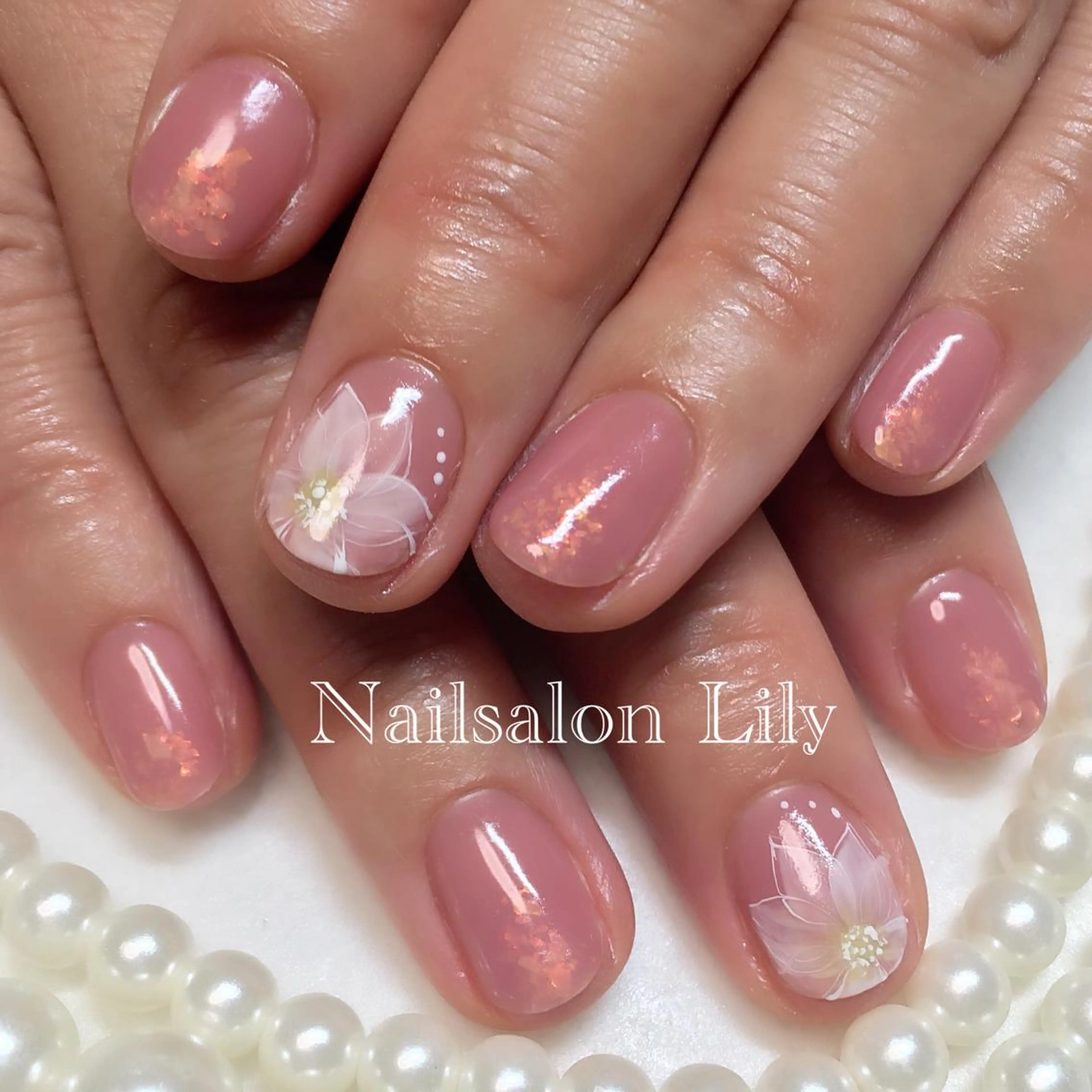 ネイル フラワーネイル Lily*nail 🌻Mii🌻のネイルデザイン