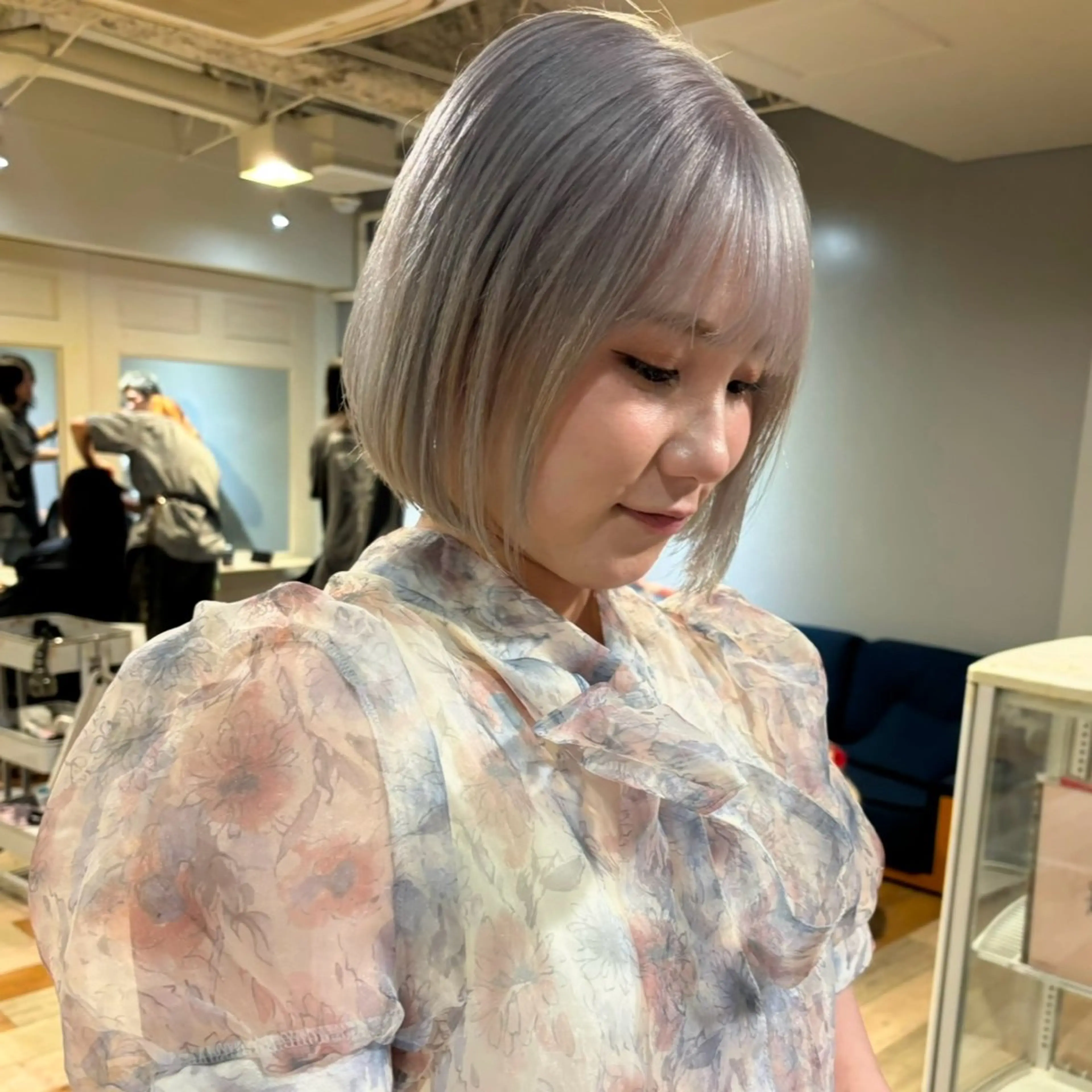 ミディアム カラー ベージュカラー ブリーチ ホワイトベージュ ヘアカラー ブリーチなしベージュ カラー✨Takeのヘアスタイル