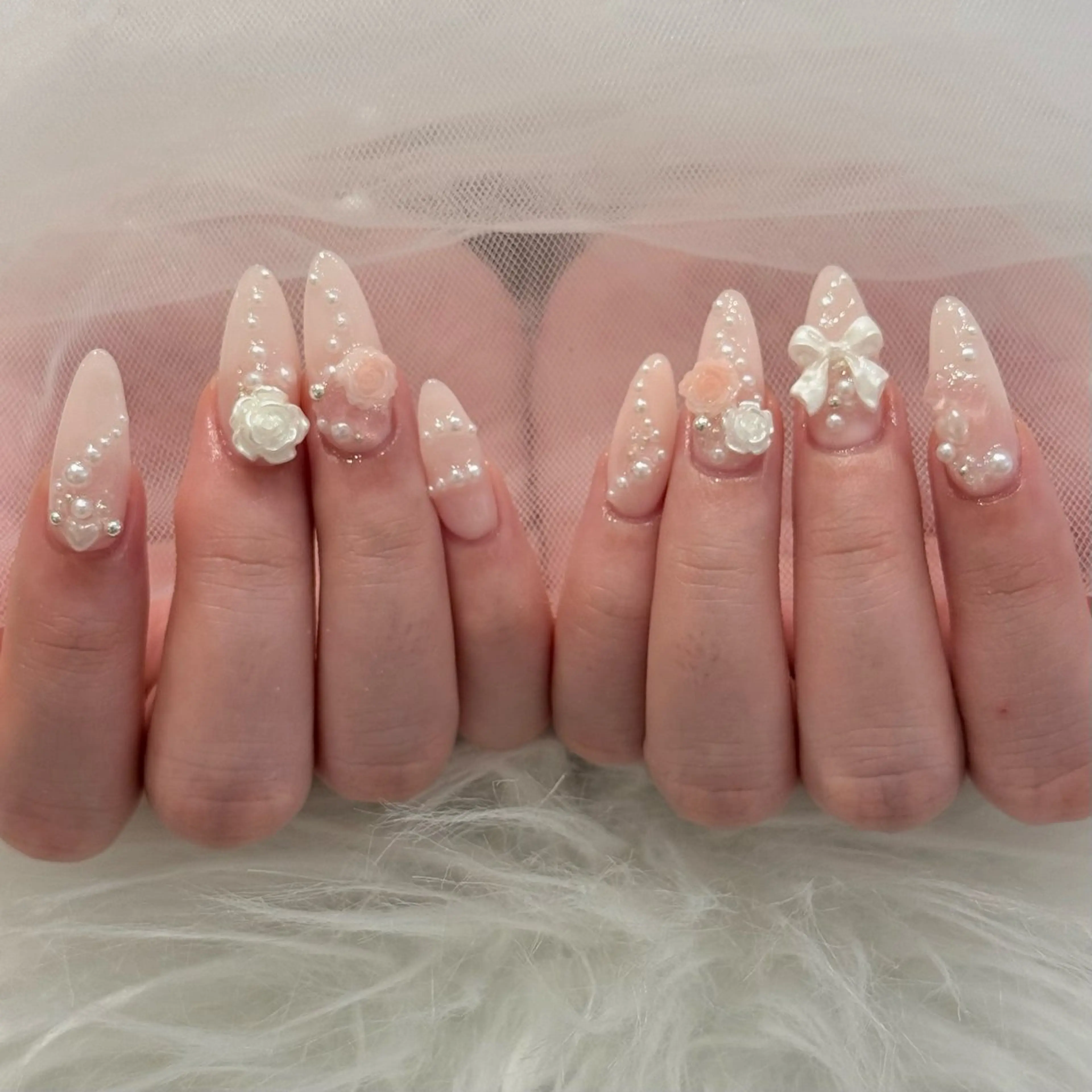 ネイル 韓国ネイル マグネットネイル ニュアンスネイル シンプルネイル バレンタイン ハンドネイル ハンドケア Nihonthy Nail 新宿のネイルデザイン