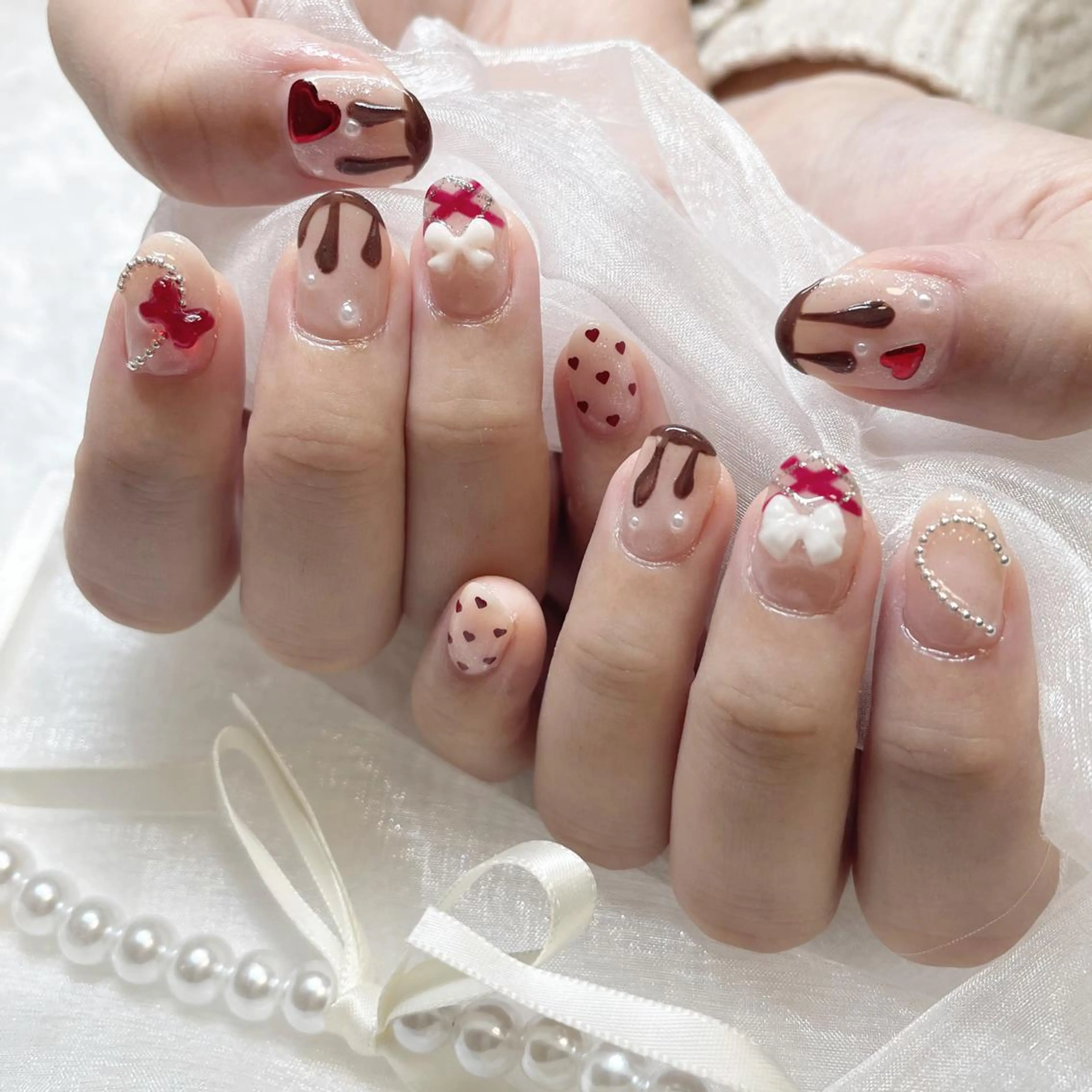 ネイル ジェルネイル 韓国ネイル 持ち込み ワンカラーネイル バレンタイン ハンドネイル fiore nail 🦋のネイルデザイン