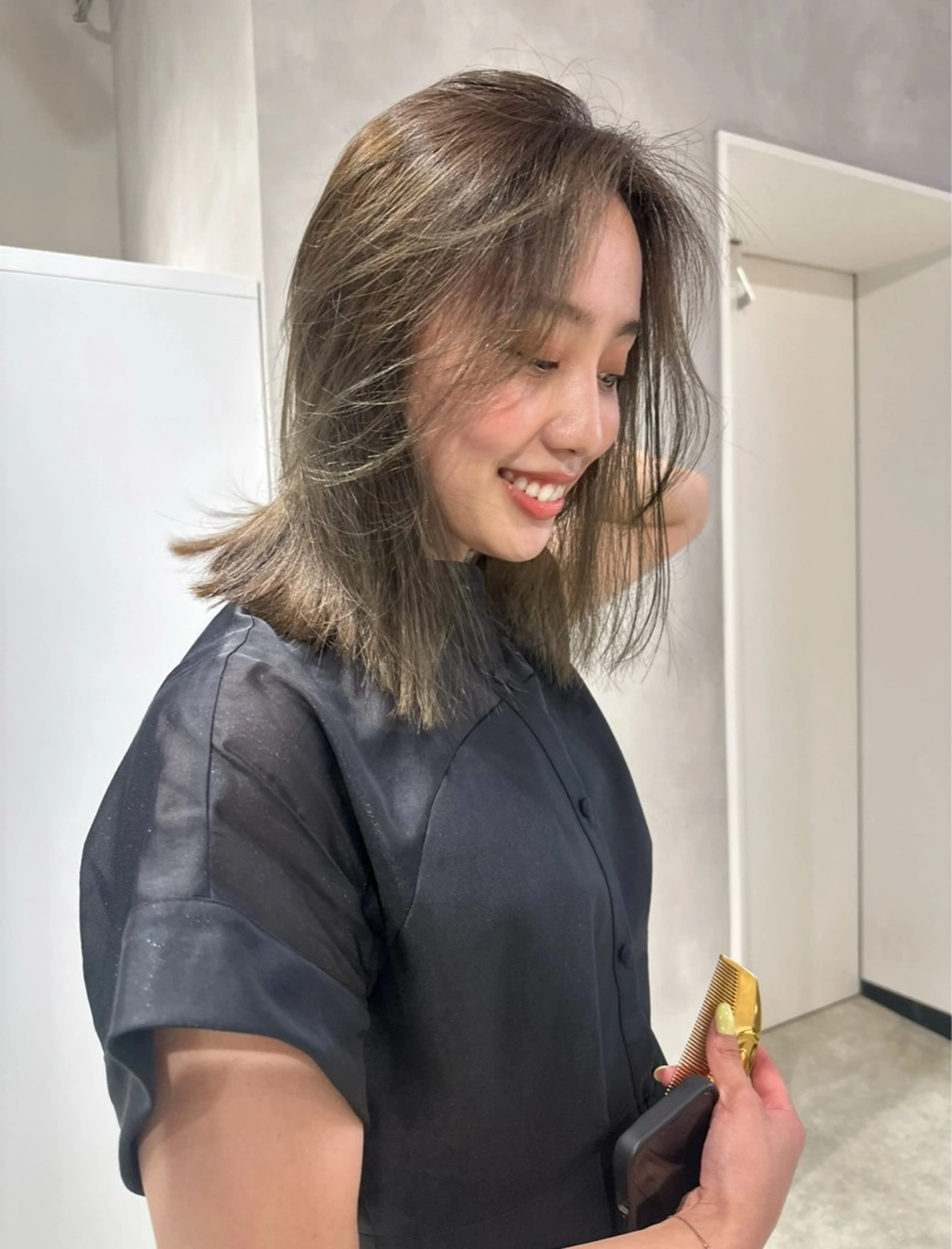 ミディアム カラー カット ヘアカラー トリートメント 可愛いベージュ作る 美容師/あかね🧸のヘアスタイル