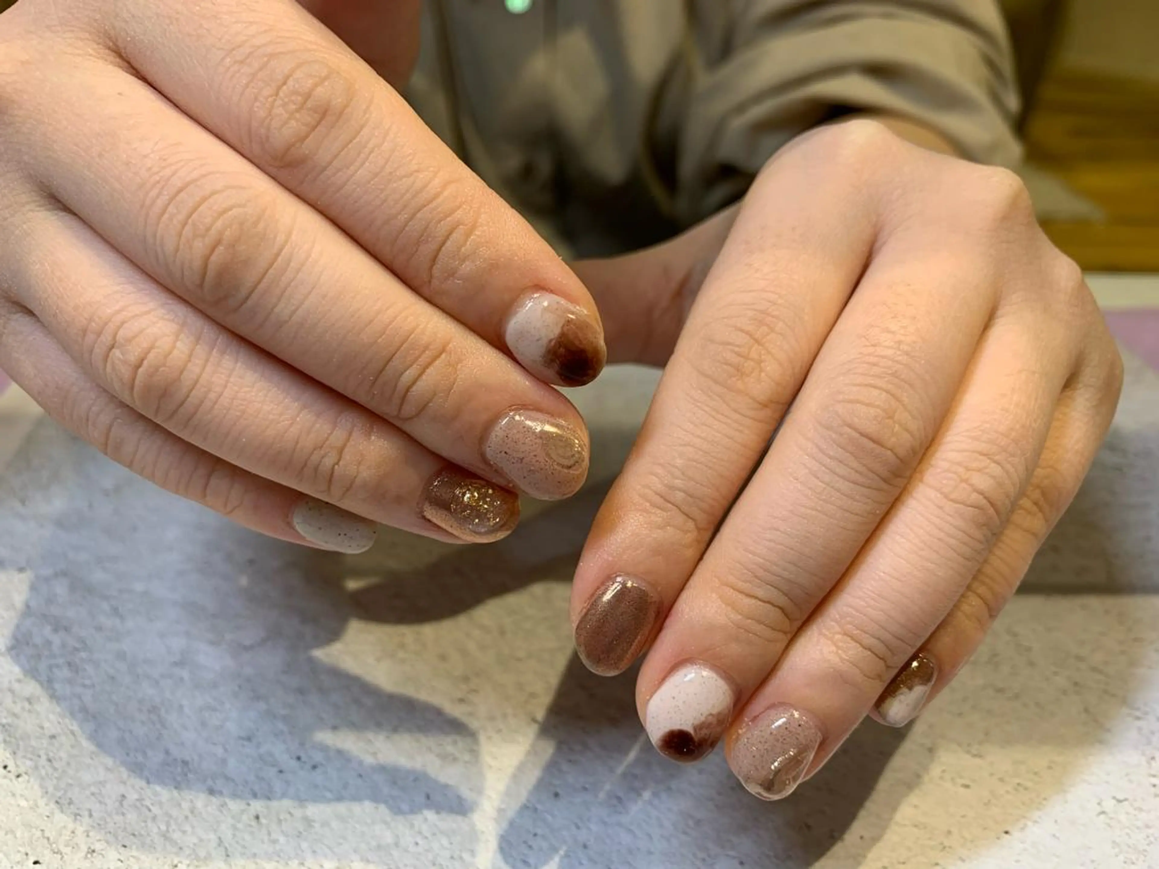 ネイル ニュアンスネイル マキノ ユイのネイルデザイン