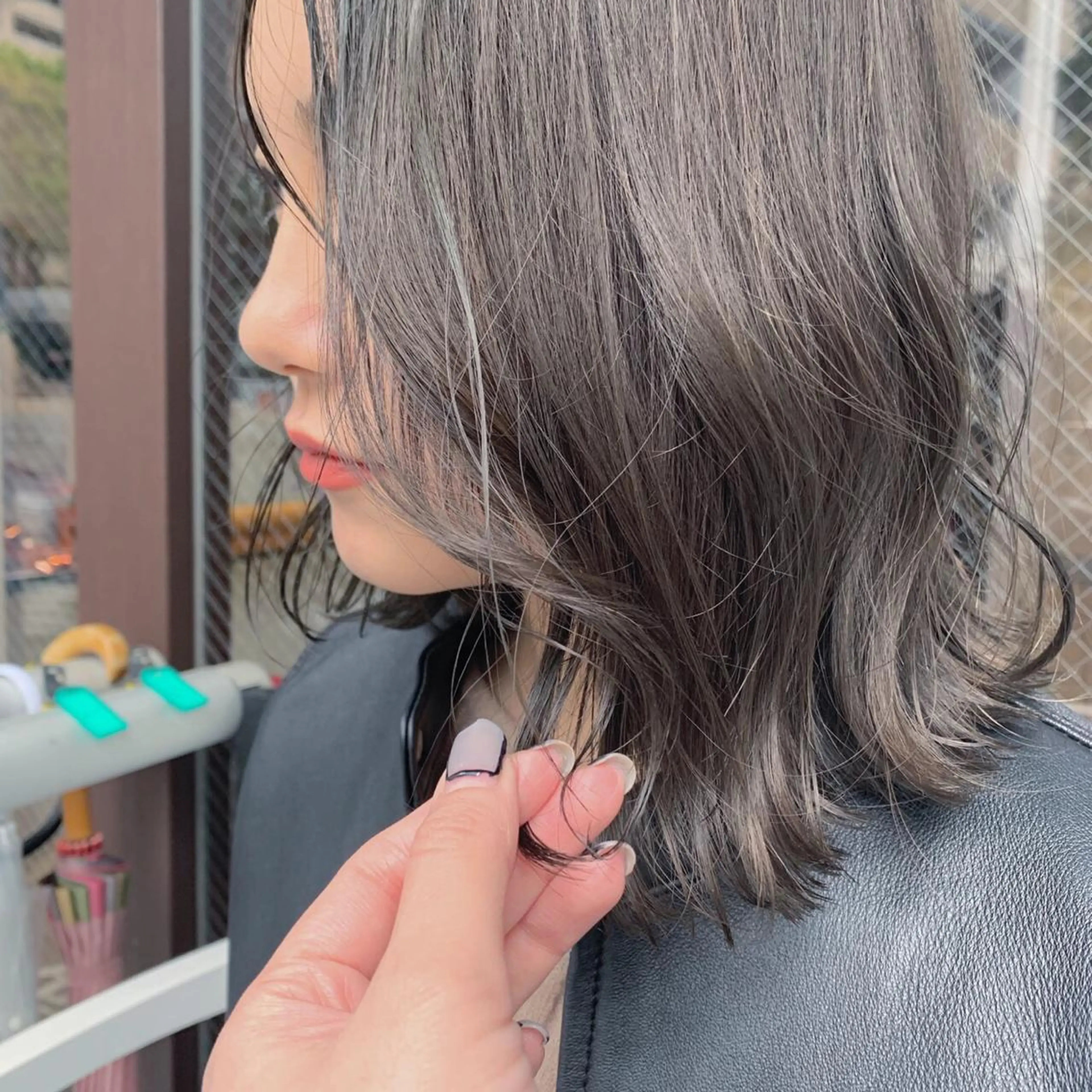ミディアム カラー ワンカールで盛れる レイヤー🎀Macoのヘアスタイル