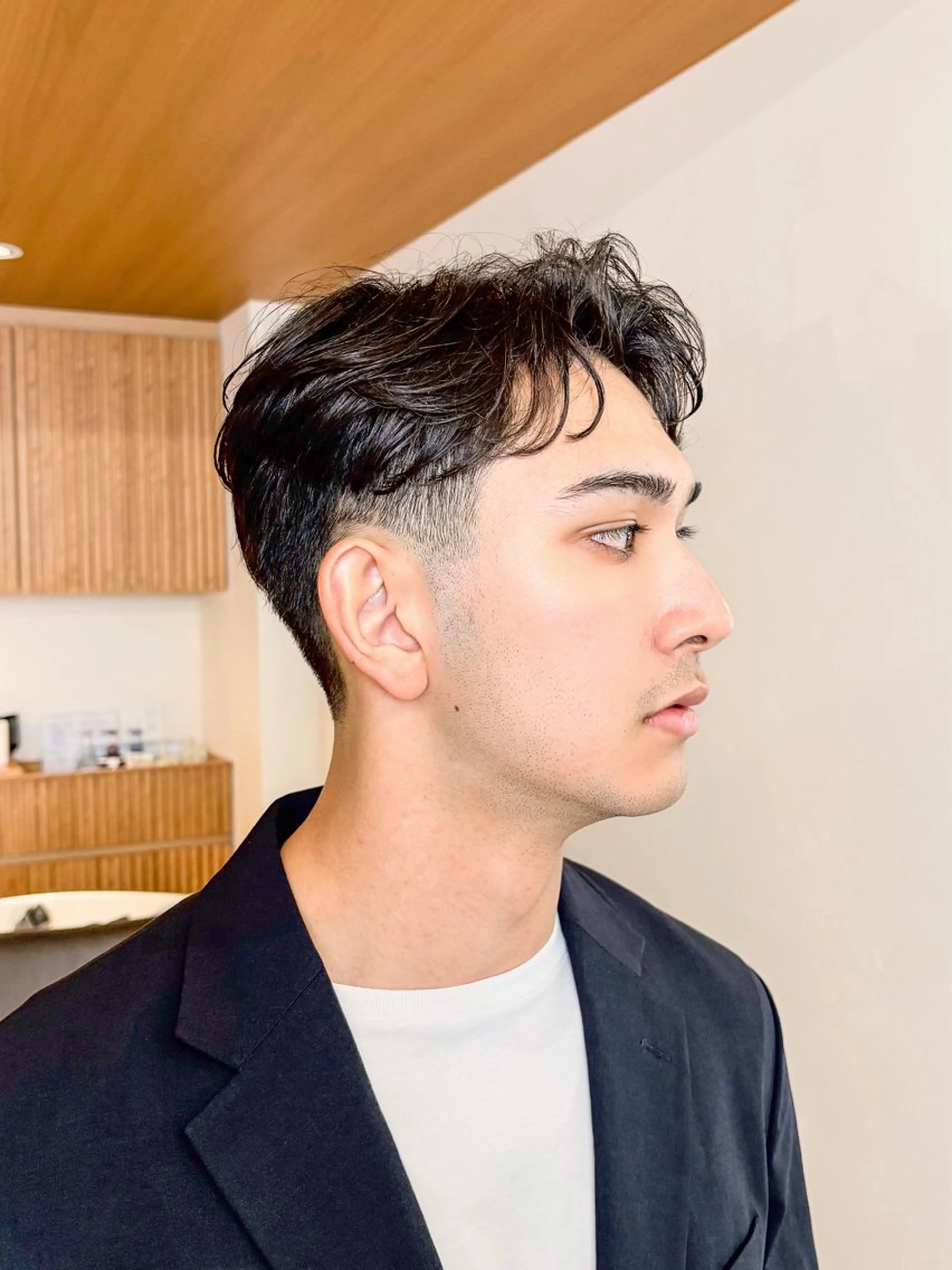 ショート カラー メンズ フェザーパーマ メンズパーマ メンズショート ショートヘア 縮毛矯正 【メンズ縮毛矯正】 FILMS  軍司のヘアスタイル