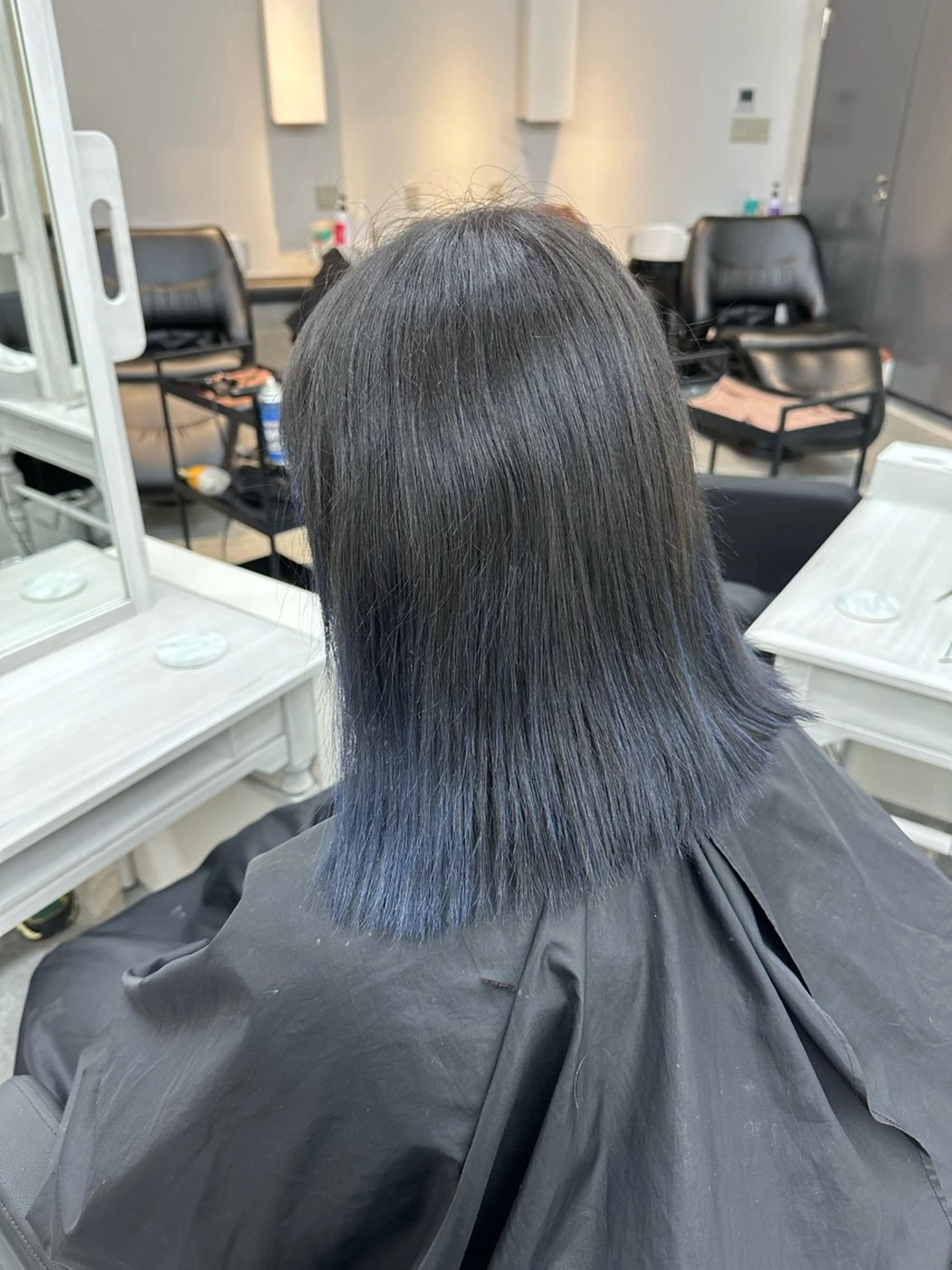 ミディアム ヘアカラー 韓国ヘア×ハイトーン AYA💫のヘアスタイル