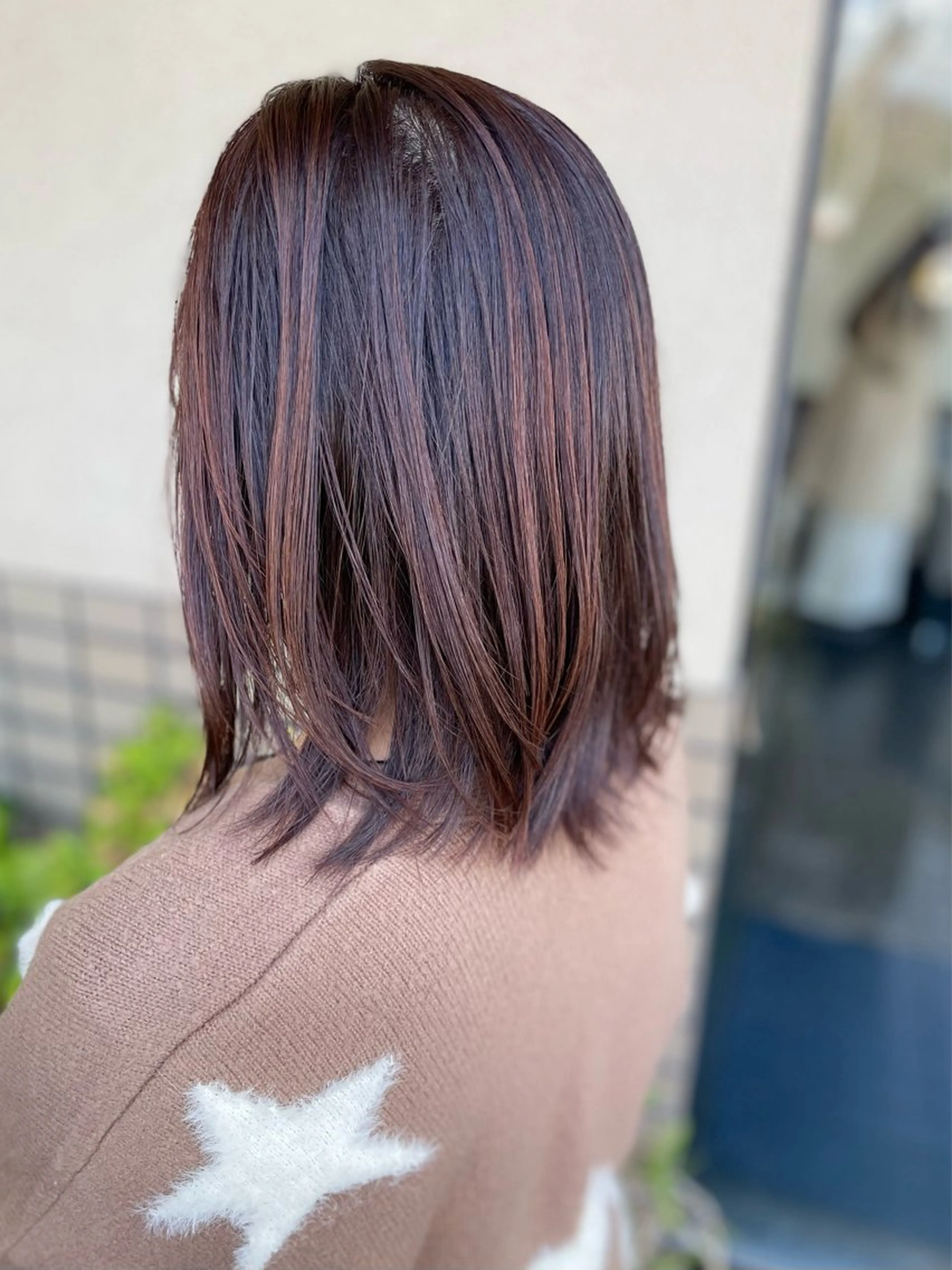 ミディアム カラー ピンクカラー レイヤーカット カット ヘアカラー 沢田 瞳のヘアスタイル