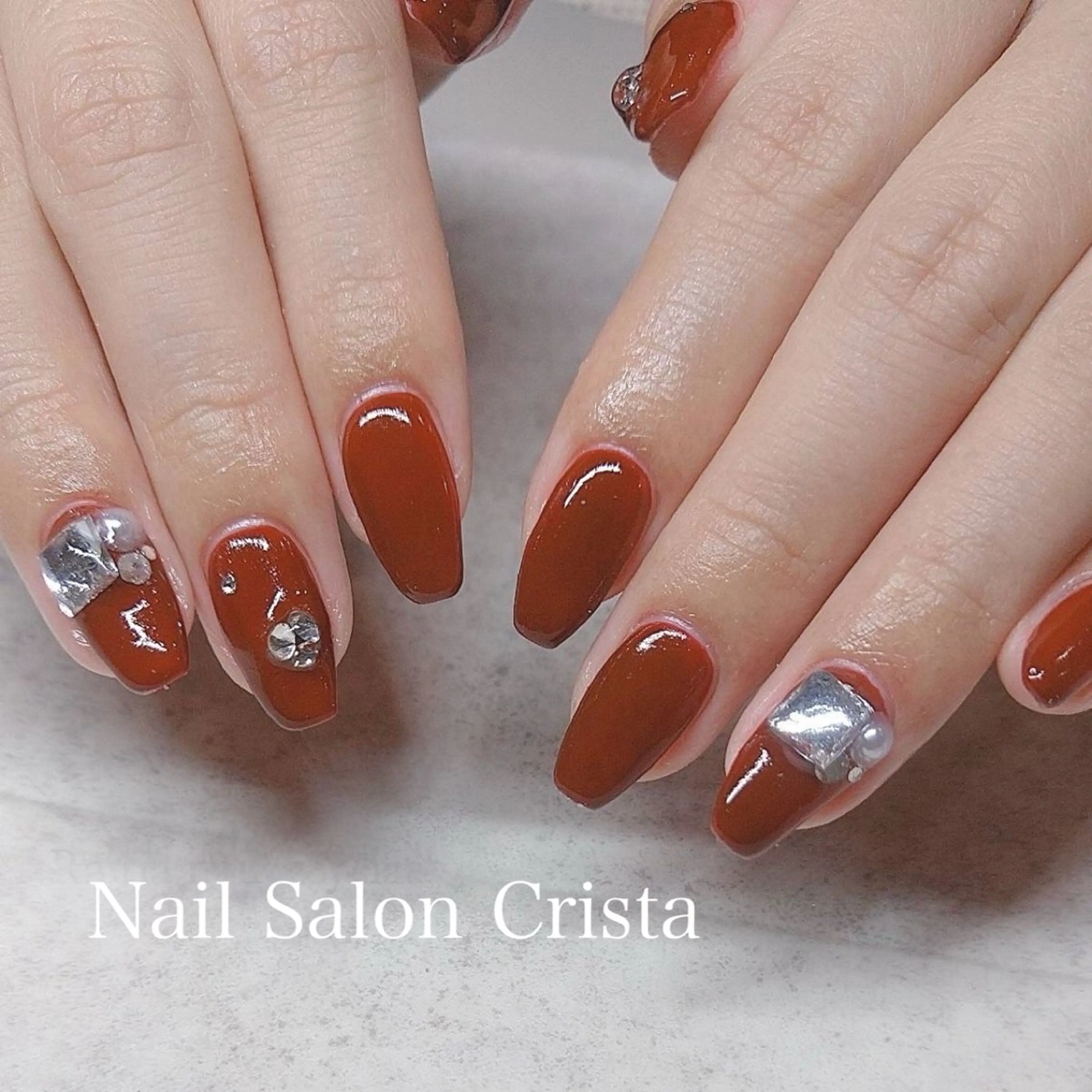 ネイル フットネイル ジェルネイル マグネットネイル オフィスネイル ワンカラーネイル NAILSALON CRISTA所属・🤍CRISTA yui🤍のネイルデザイン