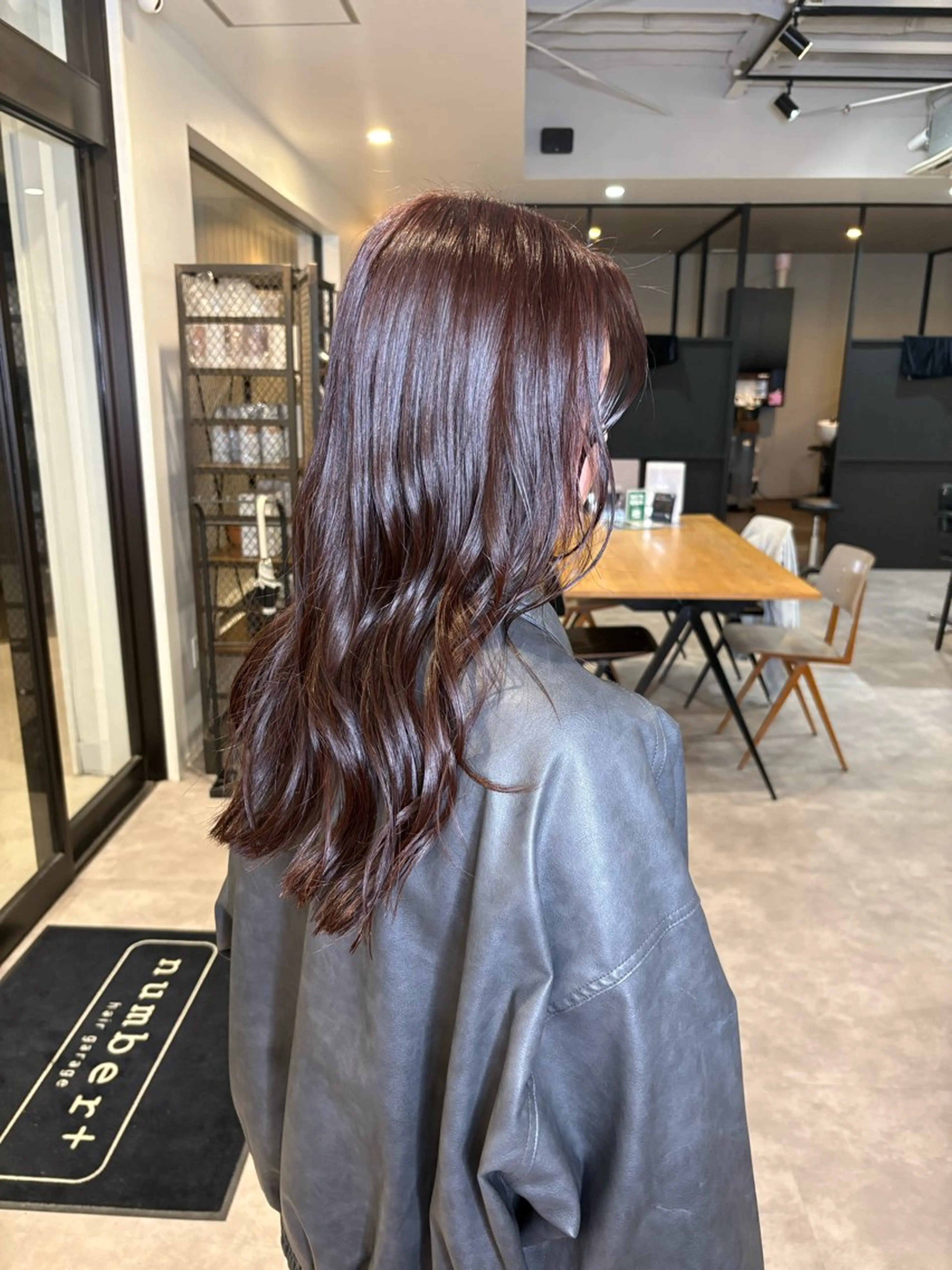 ロング カラー ブラウンカラー レッドカラー レッドブラウン ヘアカラー number＋ / 璃々花のヘアスタイル