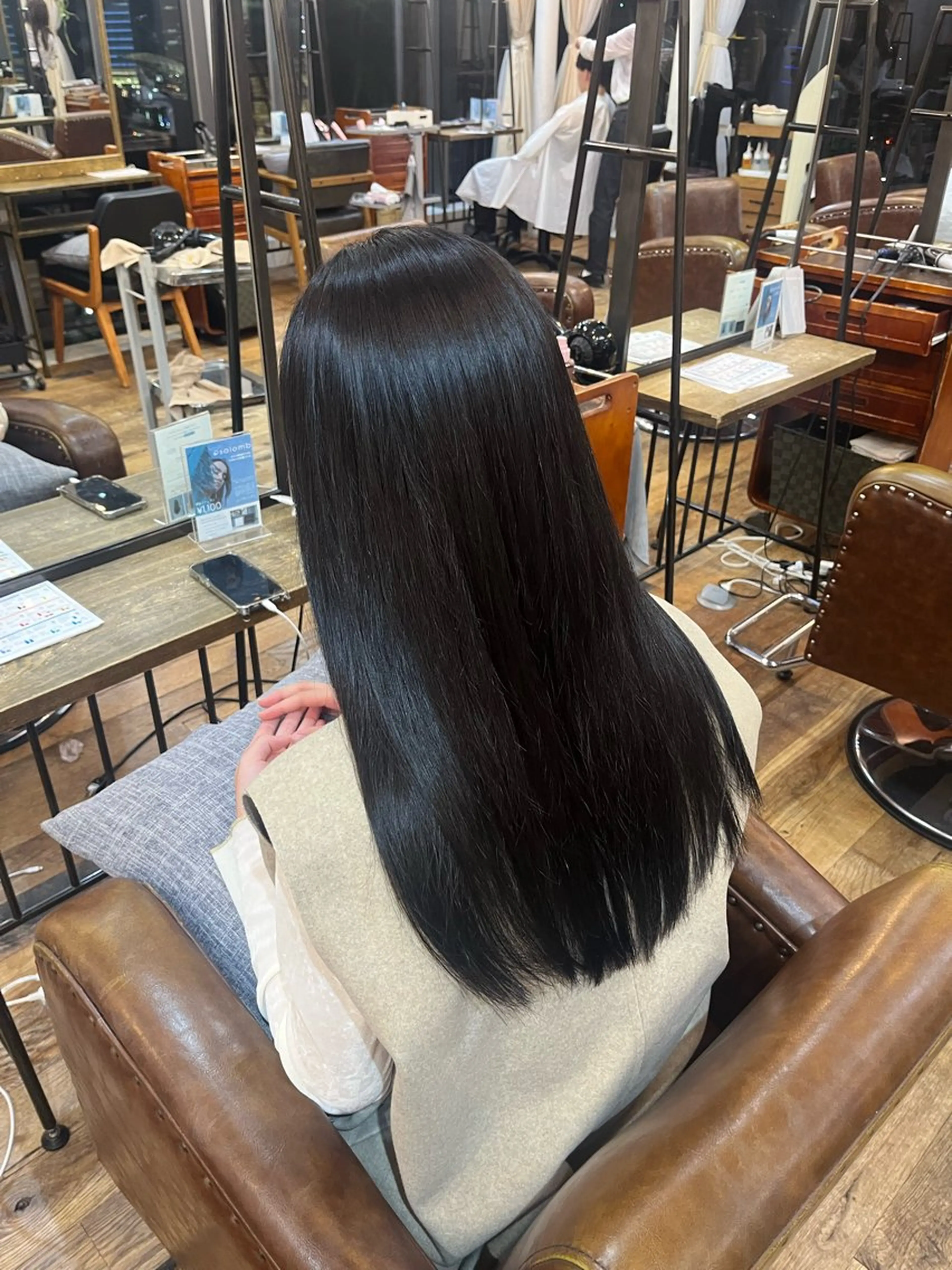 パーマ Belle Ginza並木通り所属・ブリーチカラー／ 銀座／秋葉香乃のヘアスタイル