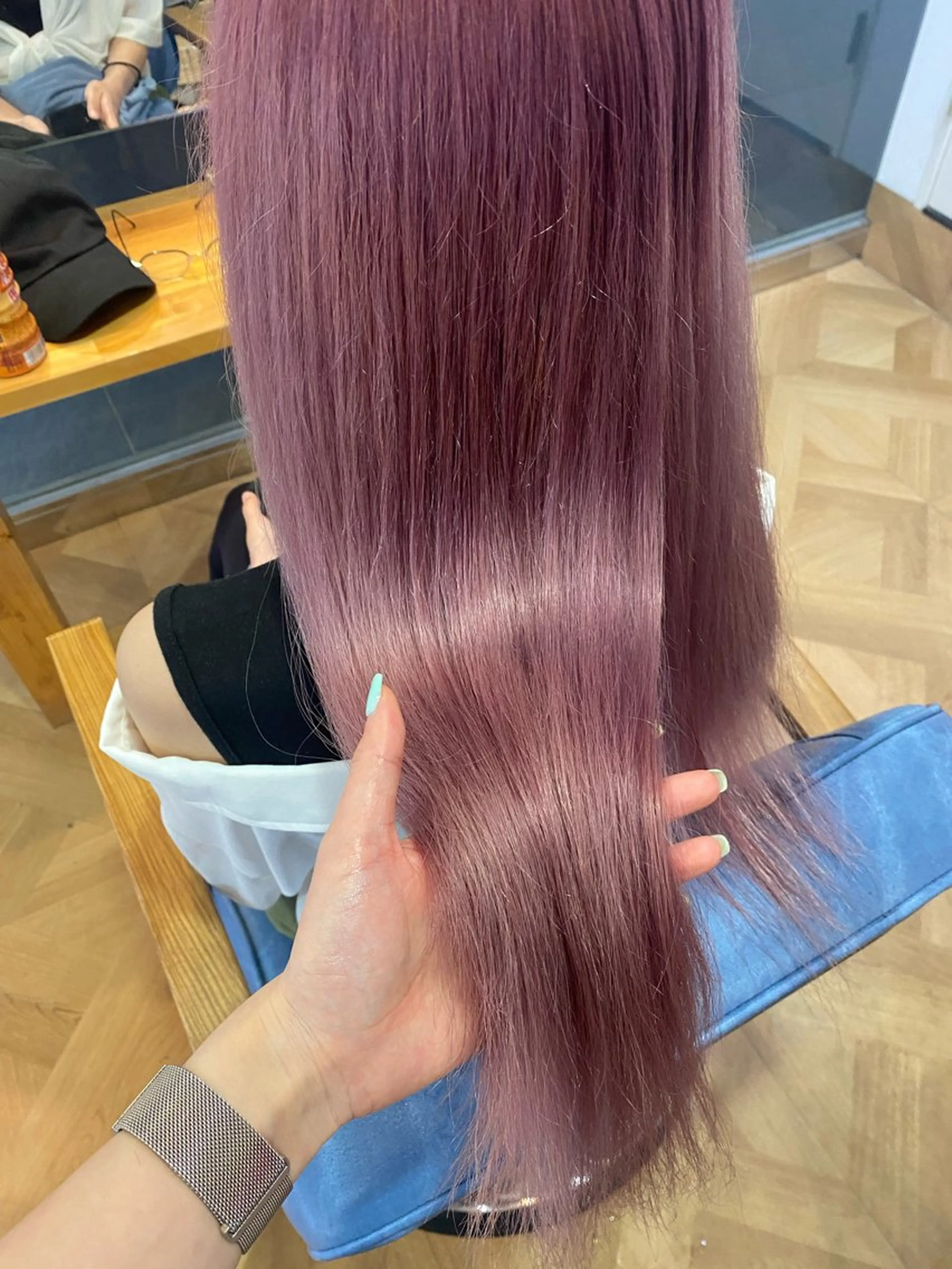 セミロング カラー シールエクステ 🪽CHIAKIのヘアスタイル