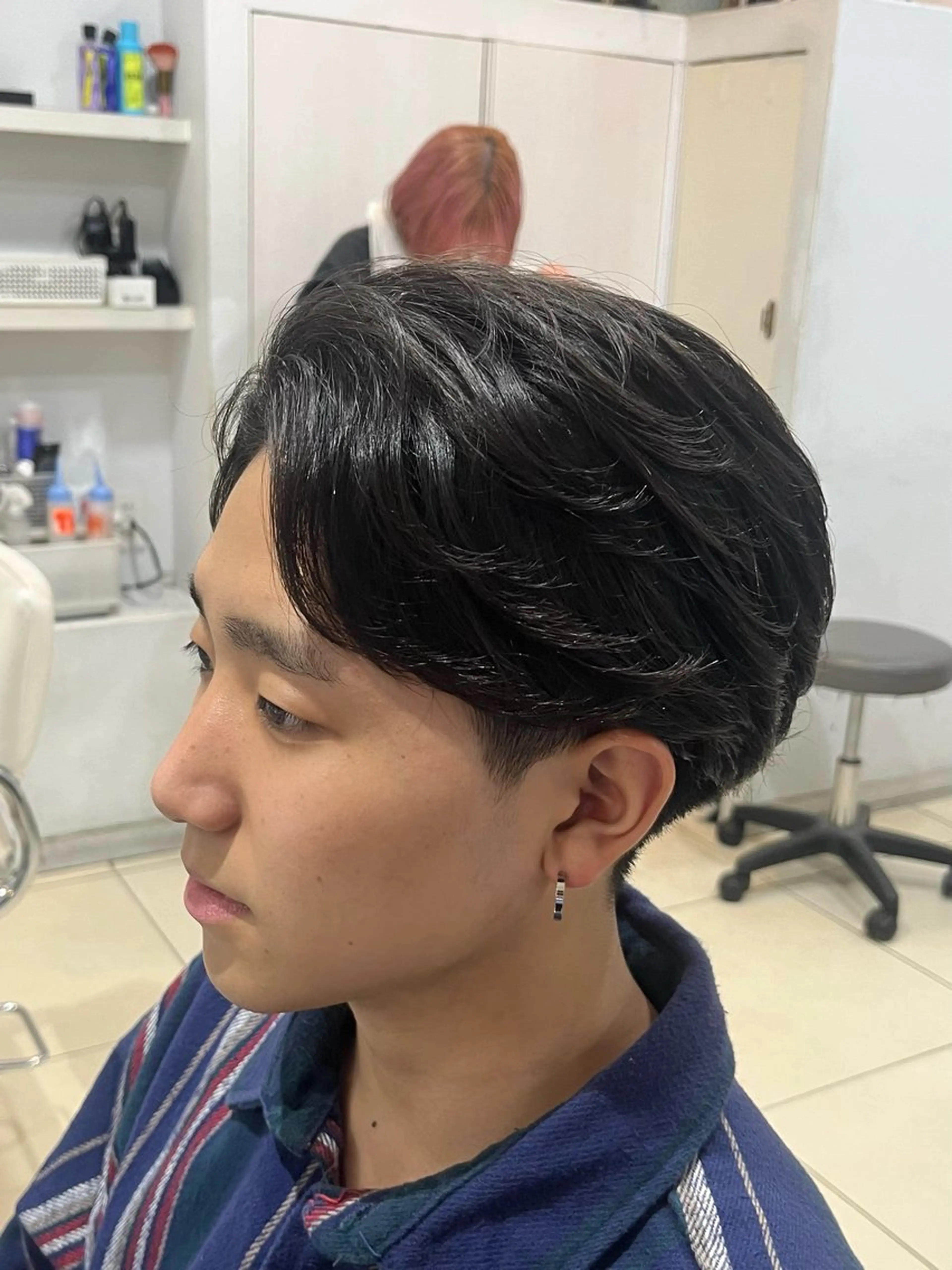 ショート パーマ メンズ センターパート マッシュ 縮毛矯正 カット 縮毛矯正 韓国メンズヘア/ 毛流れヘア　須田龍世のヘアスタイル