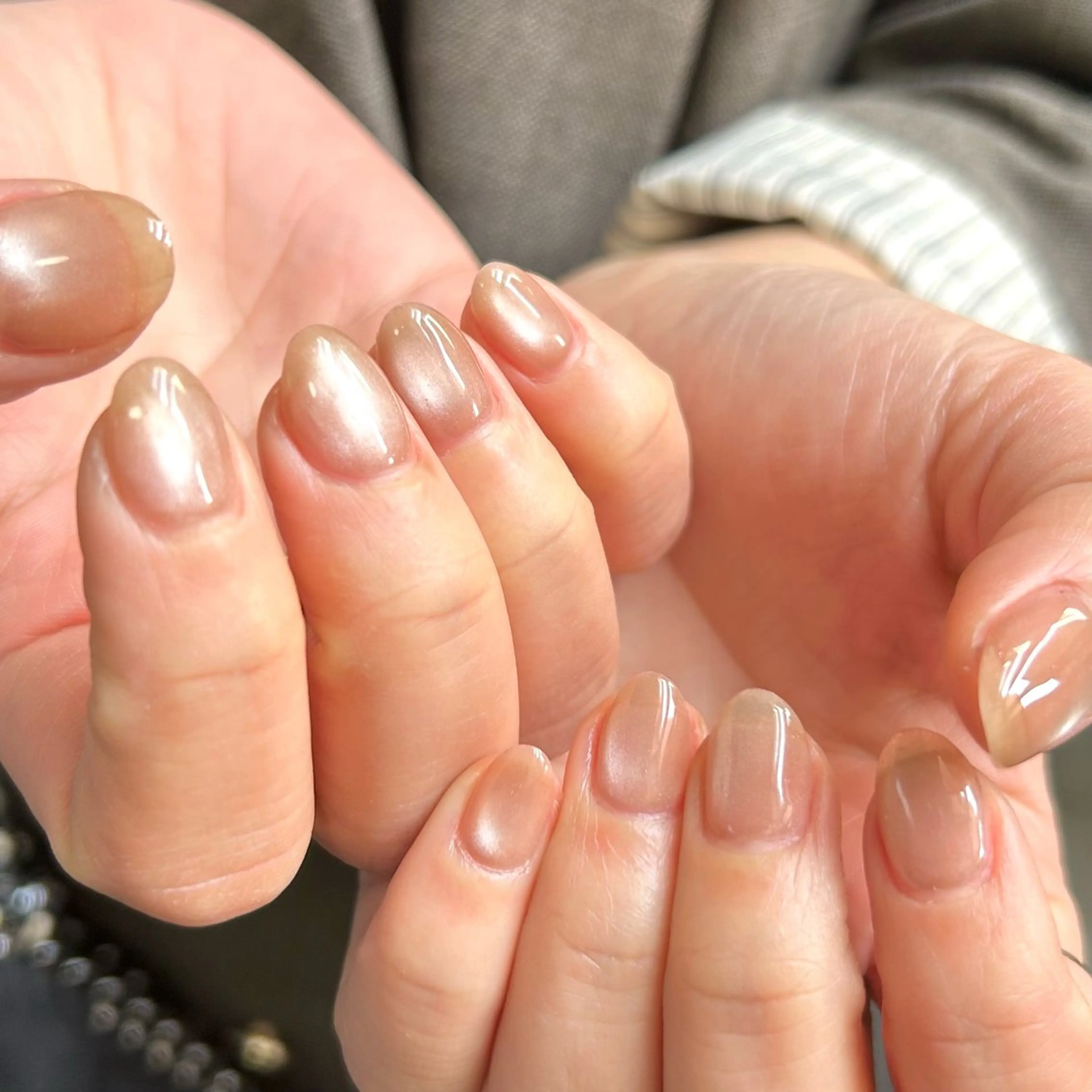 ネイル マグネットネイル マグネットワンカラー ワンカラーネイル shine'an fuka🌿🫧のネイルデザイン