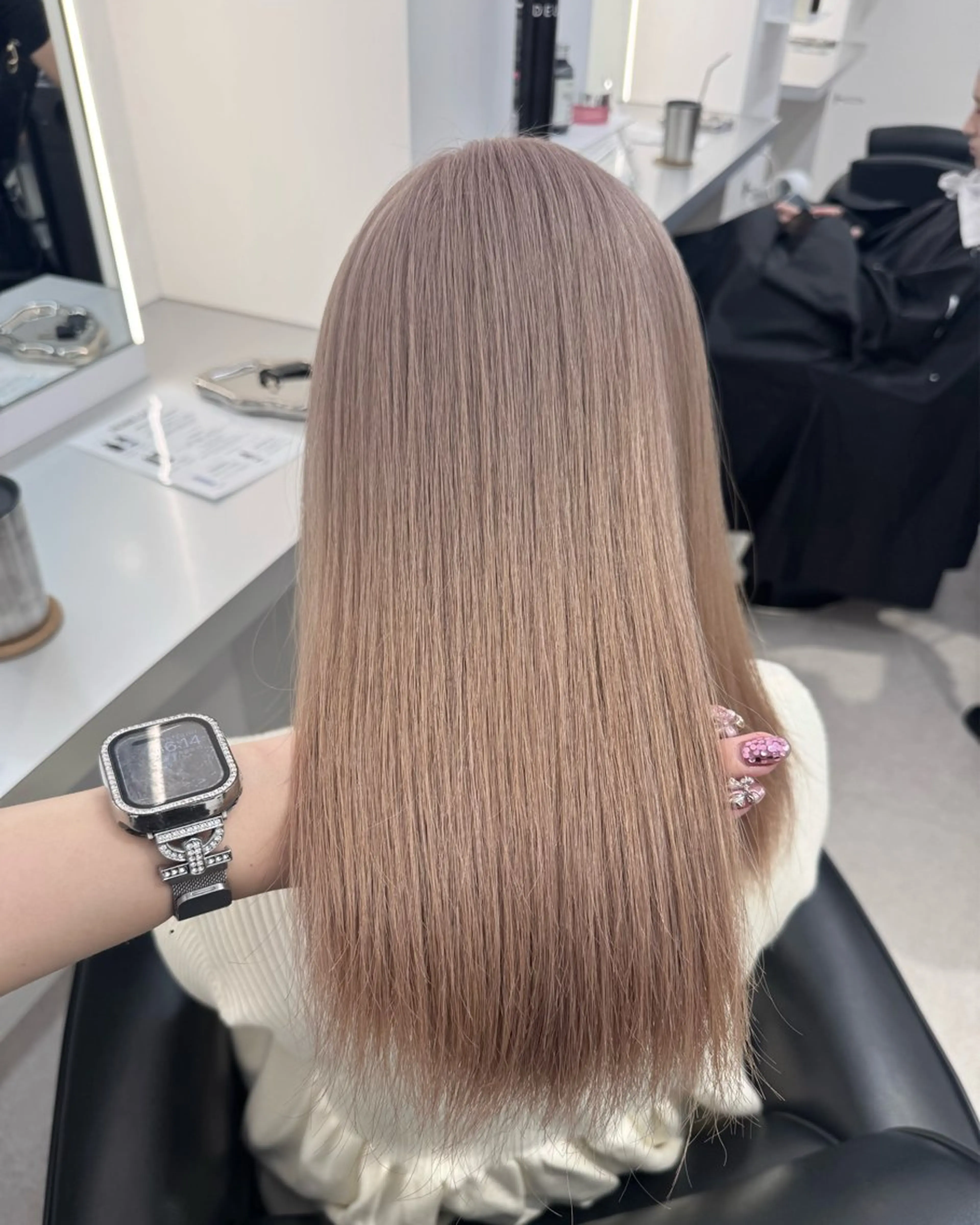 セミロング カラー ヘアカラー トリートメント ブリーチ/艶カラー 💎koharu💎のヘアスタイル