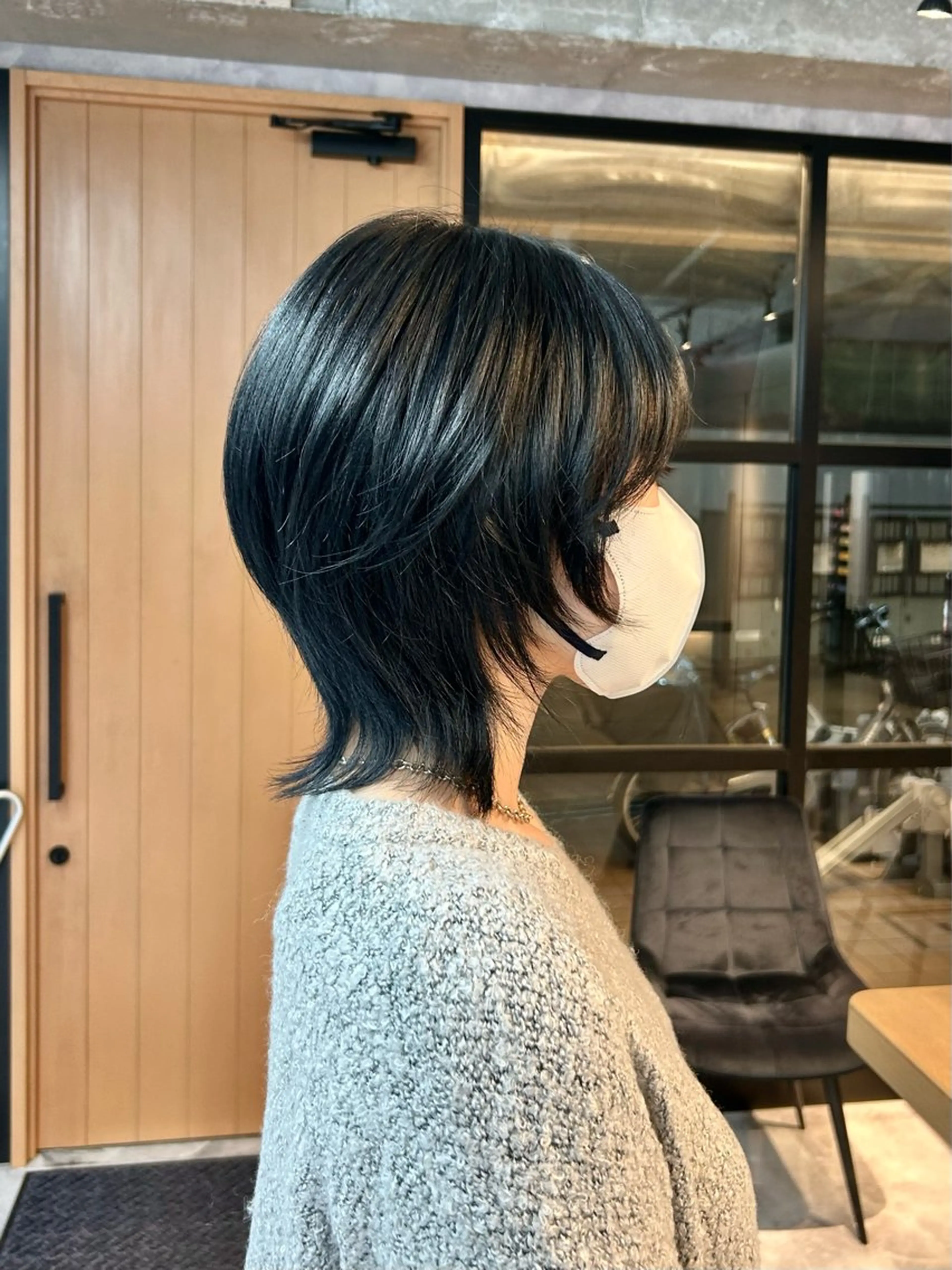 ミディアム ウルフカット カット OAK溝の口 天使の輪👑YUKIのヘアスタイル