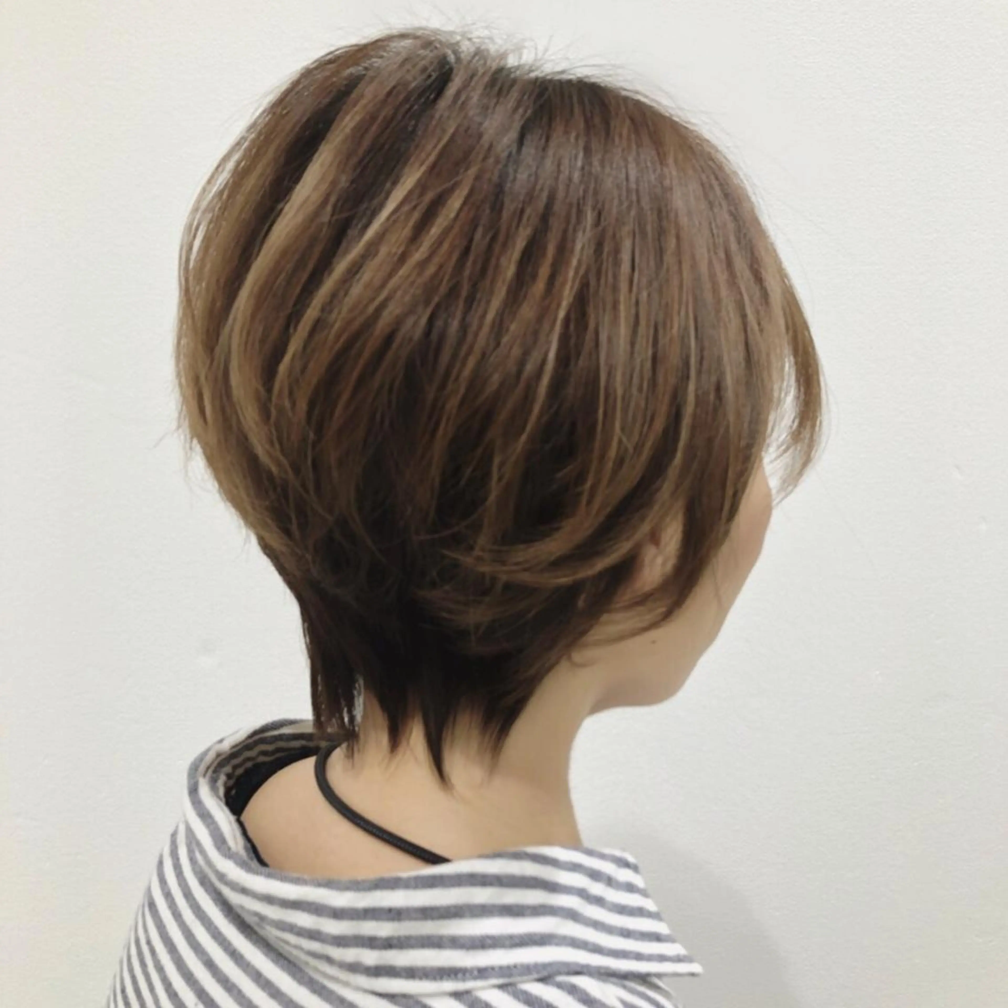 ショート カラー ショートボブ ハンサムショート ボブ ショートヘア 小顔カット カット トリートメント 上田 篤史のヘアスタイル