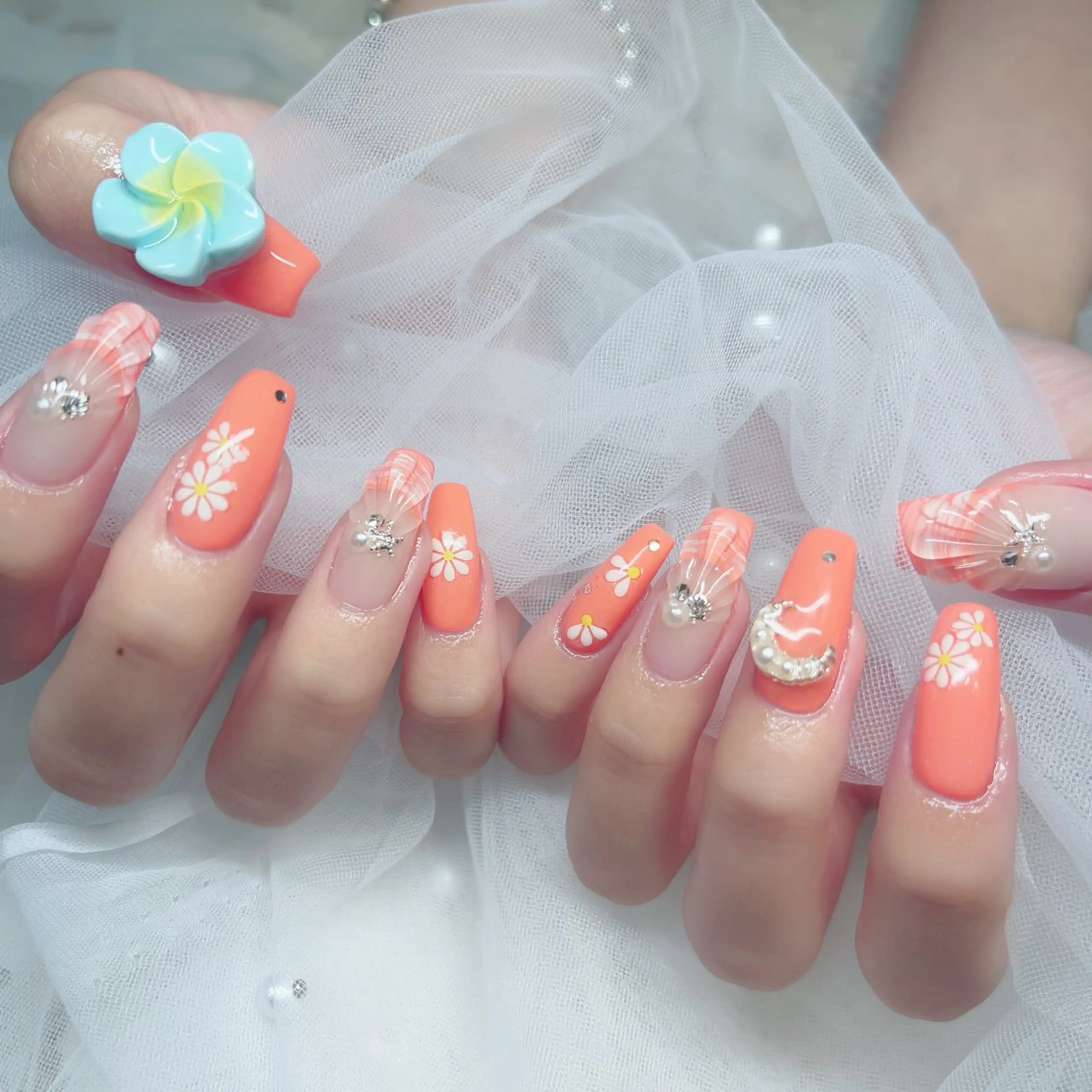 ネイル ハンドネイル Miki 本町駅｜💅‎🤍のネイルデザイン